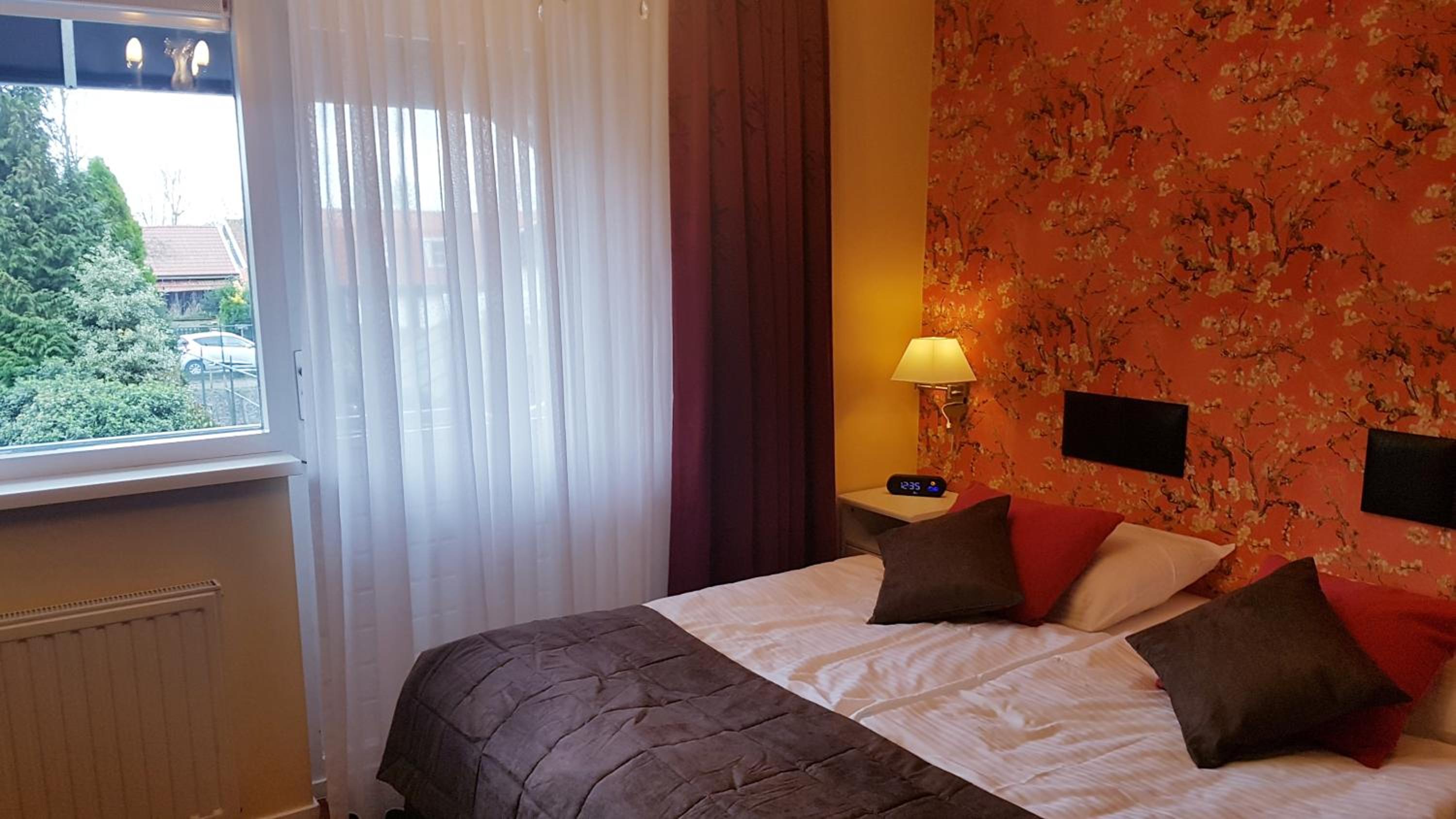Deluxe Double Room with Balcony photo 1