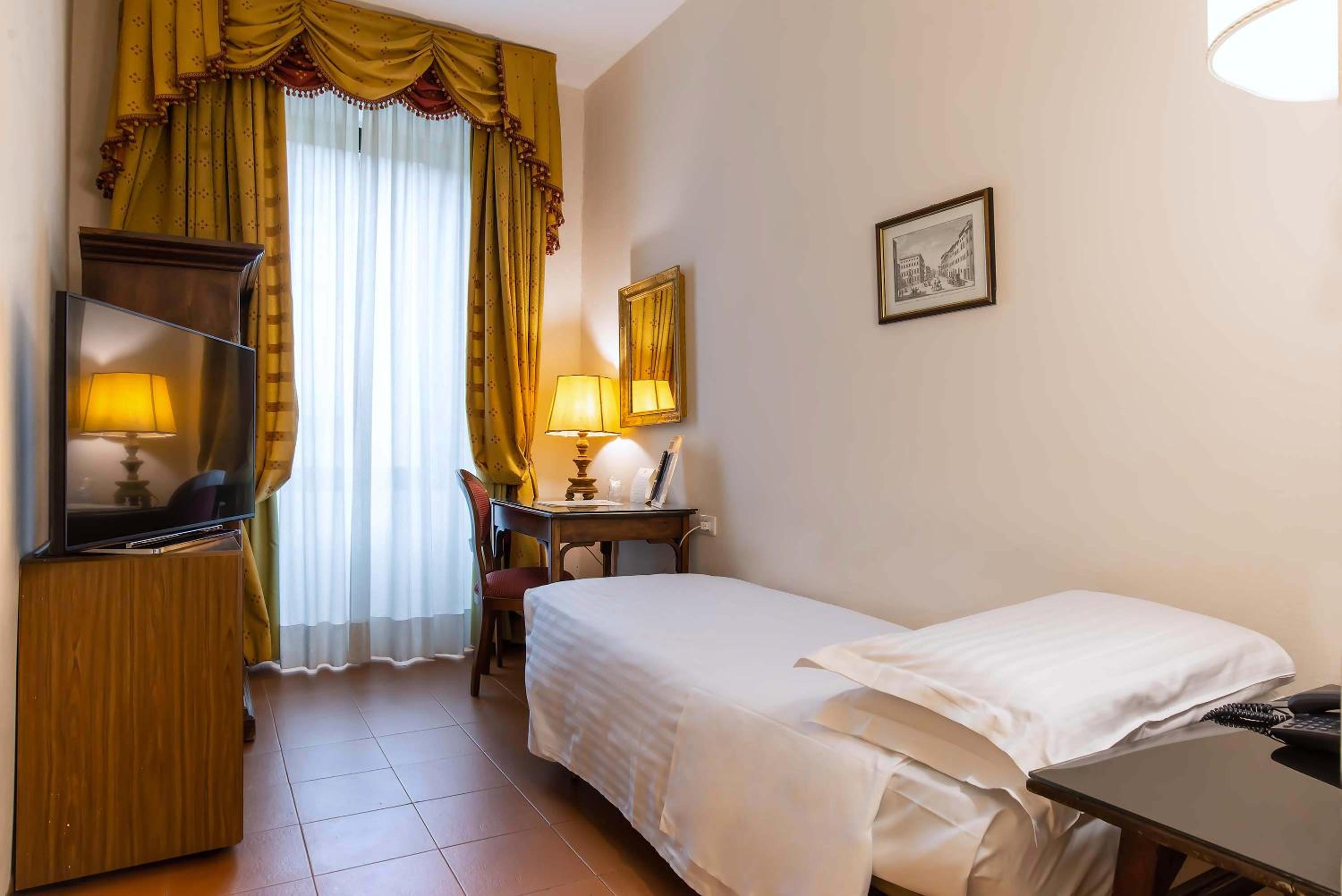 Standard Single Room photo 3