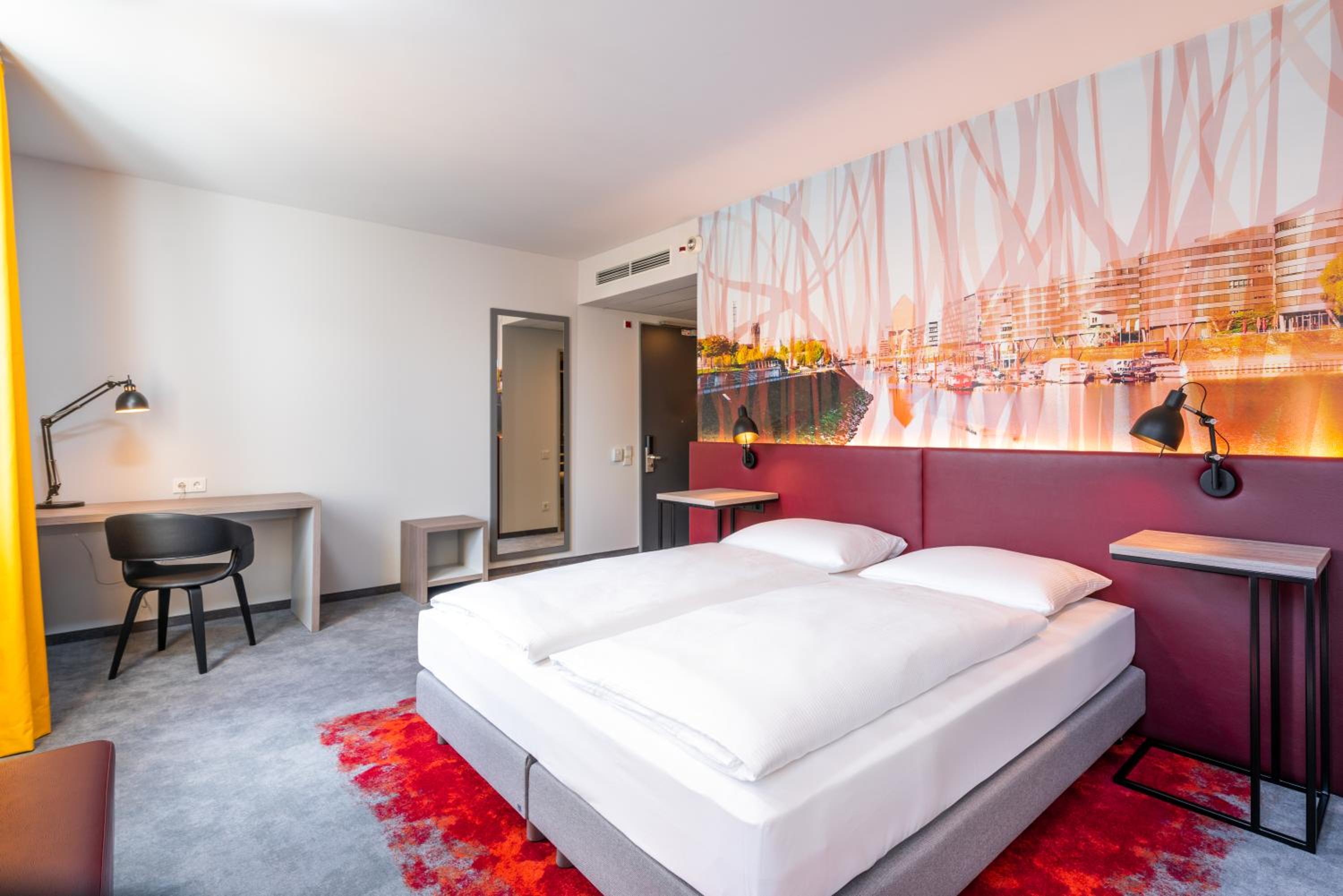 Room with One Double Bed and One Bunk Bed - Photo 3