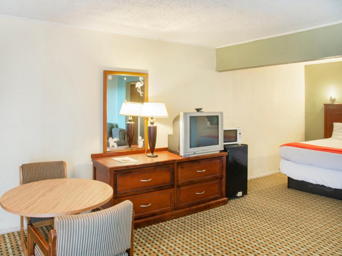 Deluxe King Room photo 3