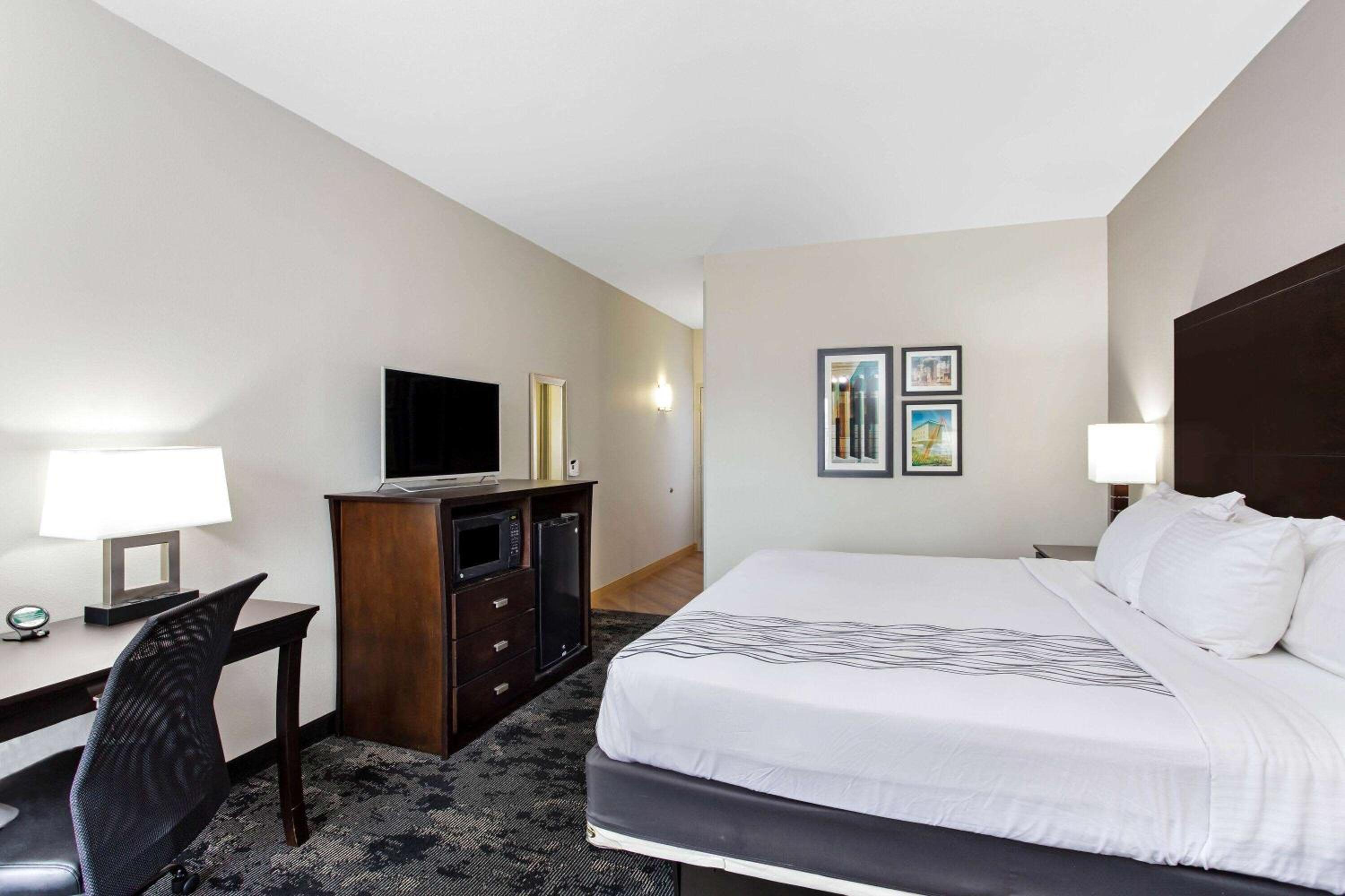 Executive King Room - Photo 2