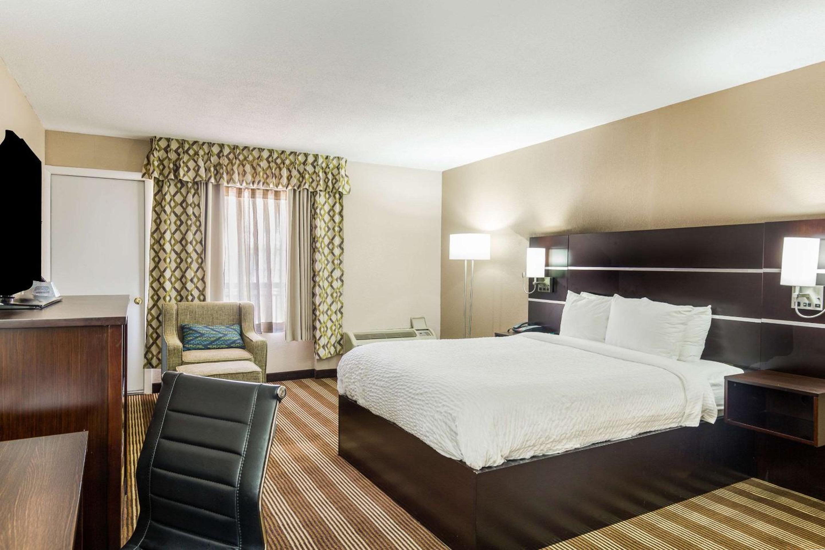 Standard Queen Room - Photo 3