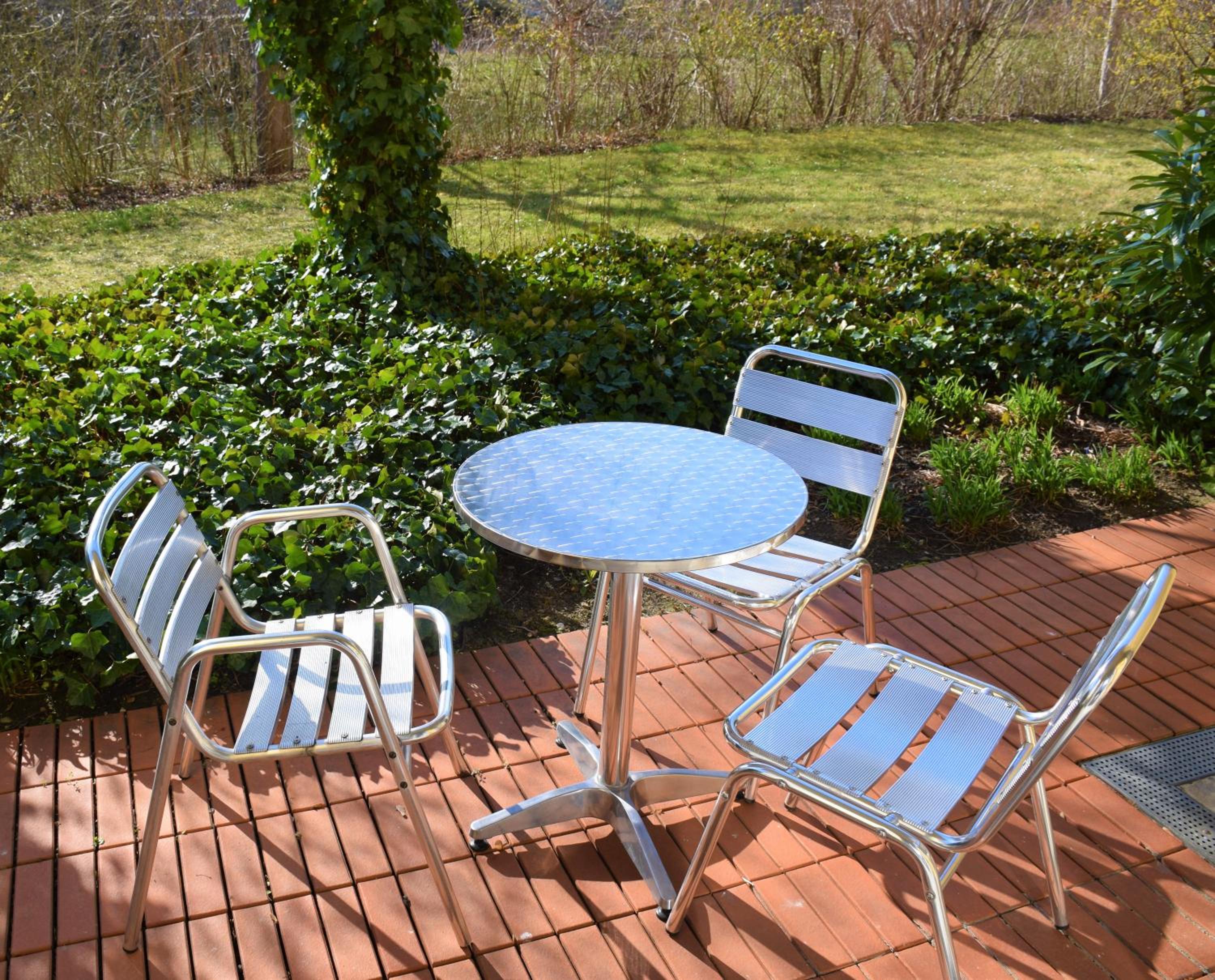 Apartment - partly with Balcony - Photo 7