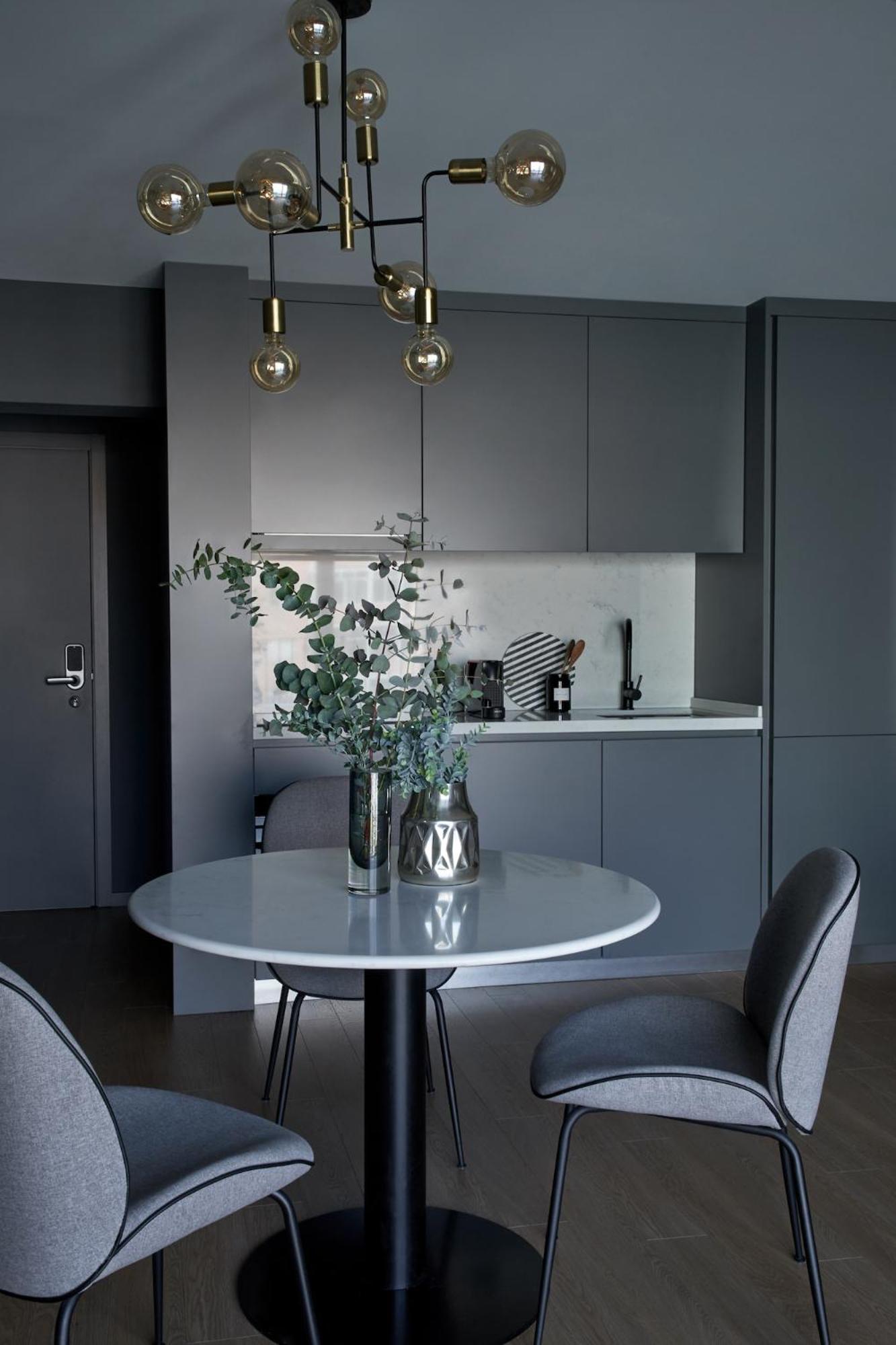 One-Bedroom Apartment with Balcony - Photo 8