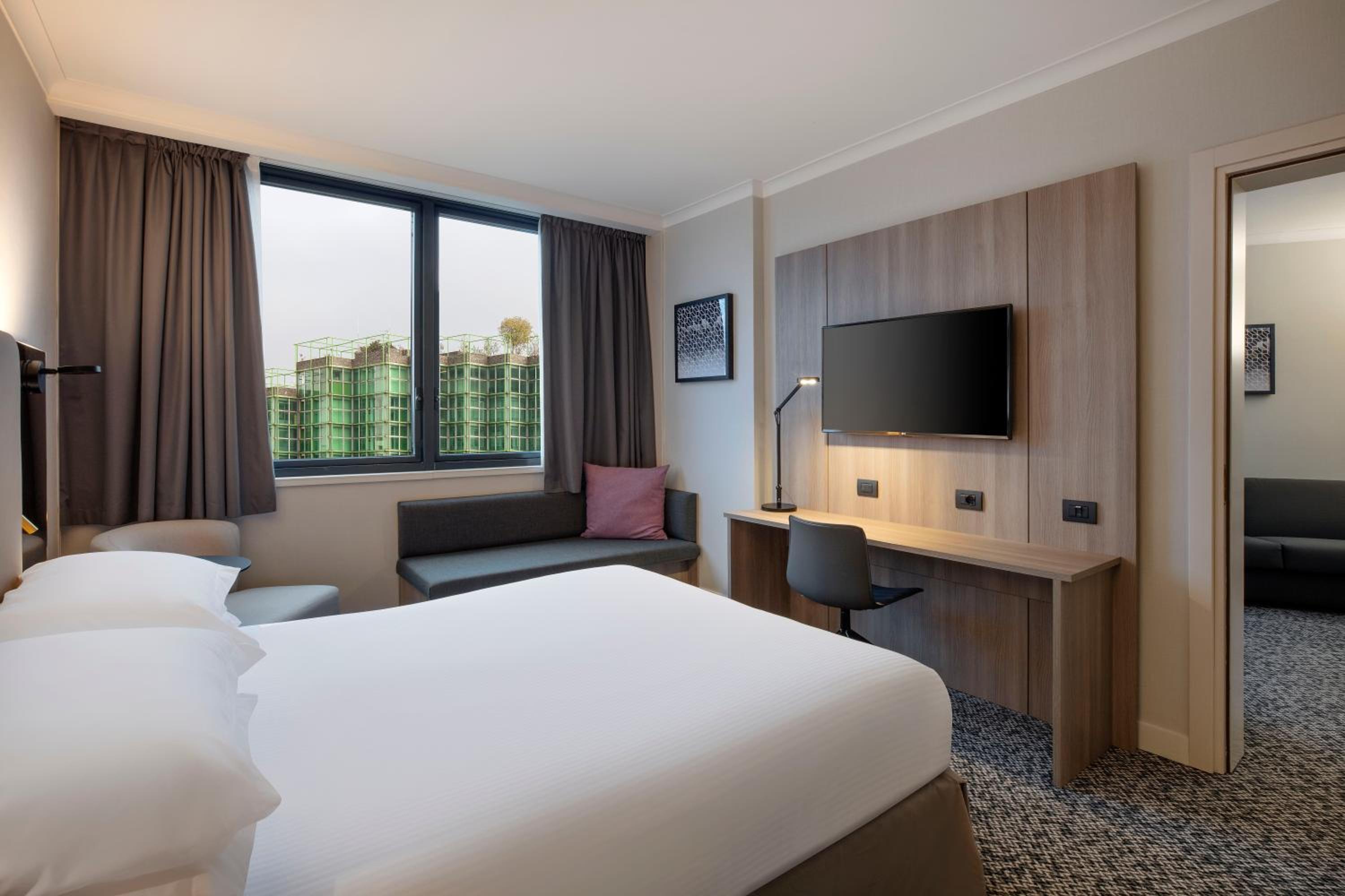 One-Bedroom Duplex Suite