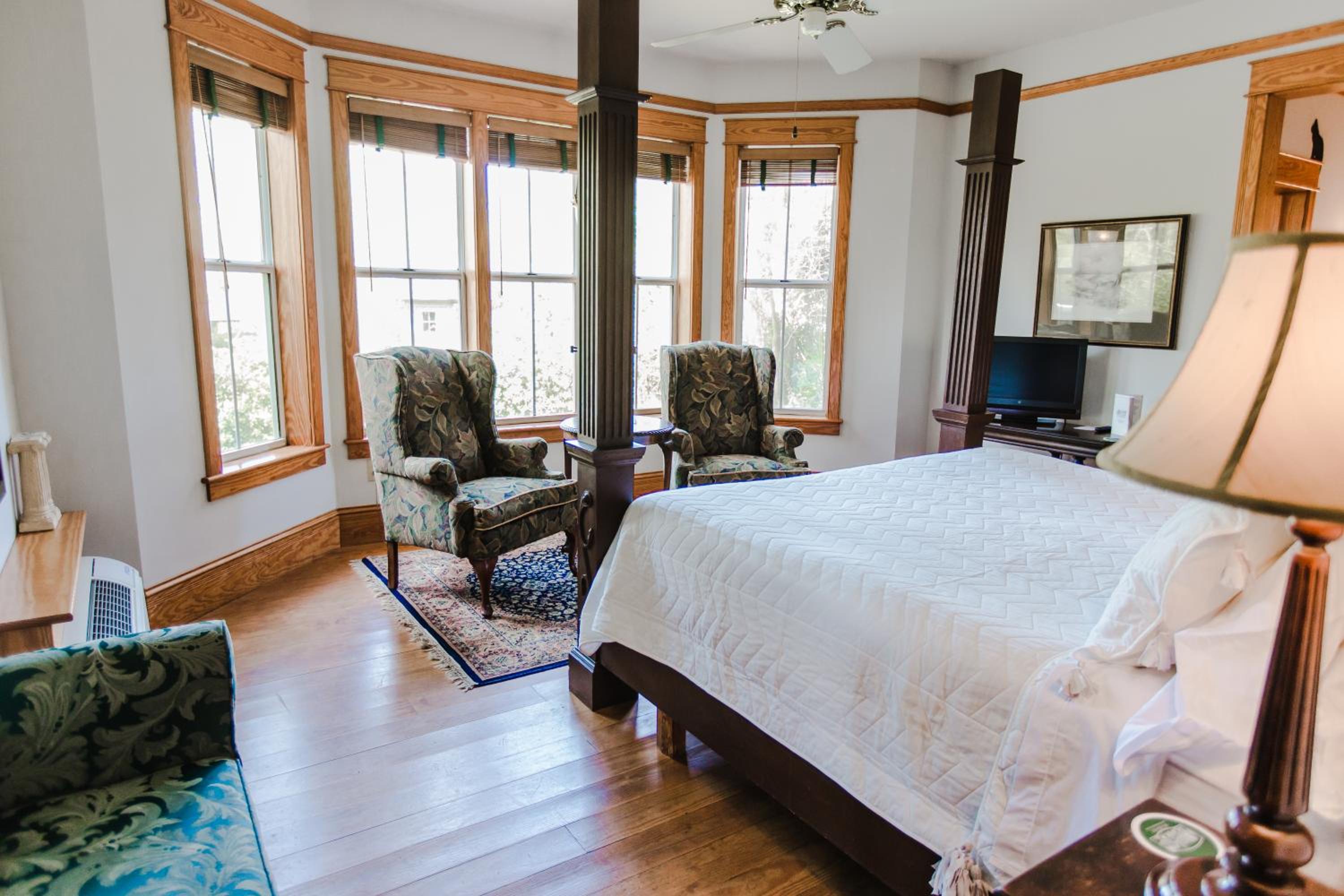 King Room with Garden View