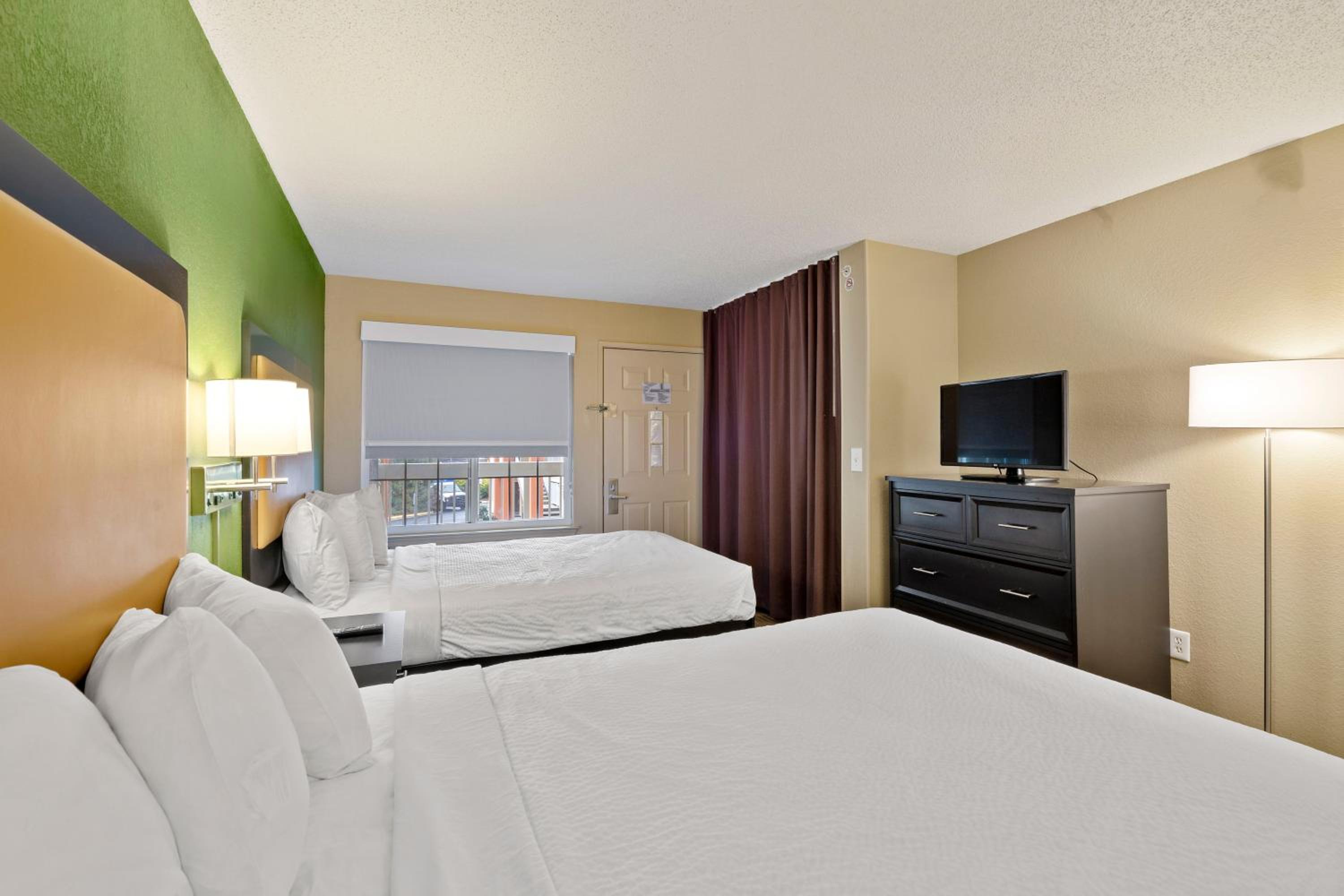 Studio with 2 Double Beds - Non-Smoking - Photo 7