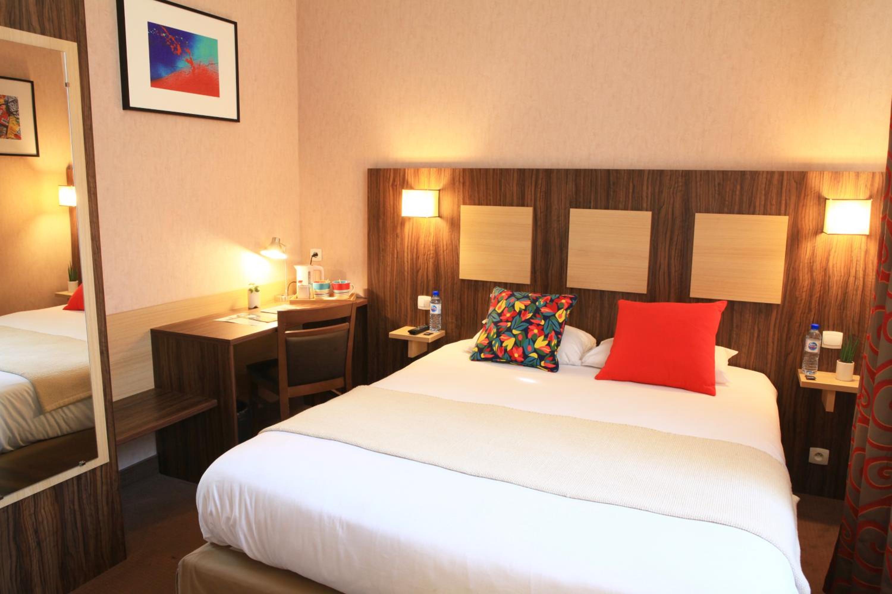 Premium Double Room photo 2