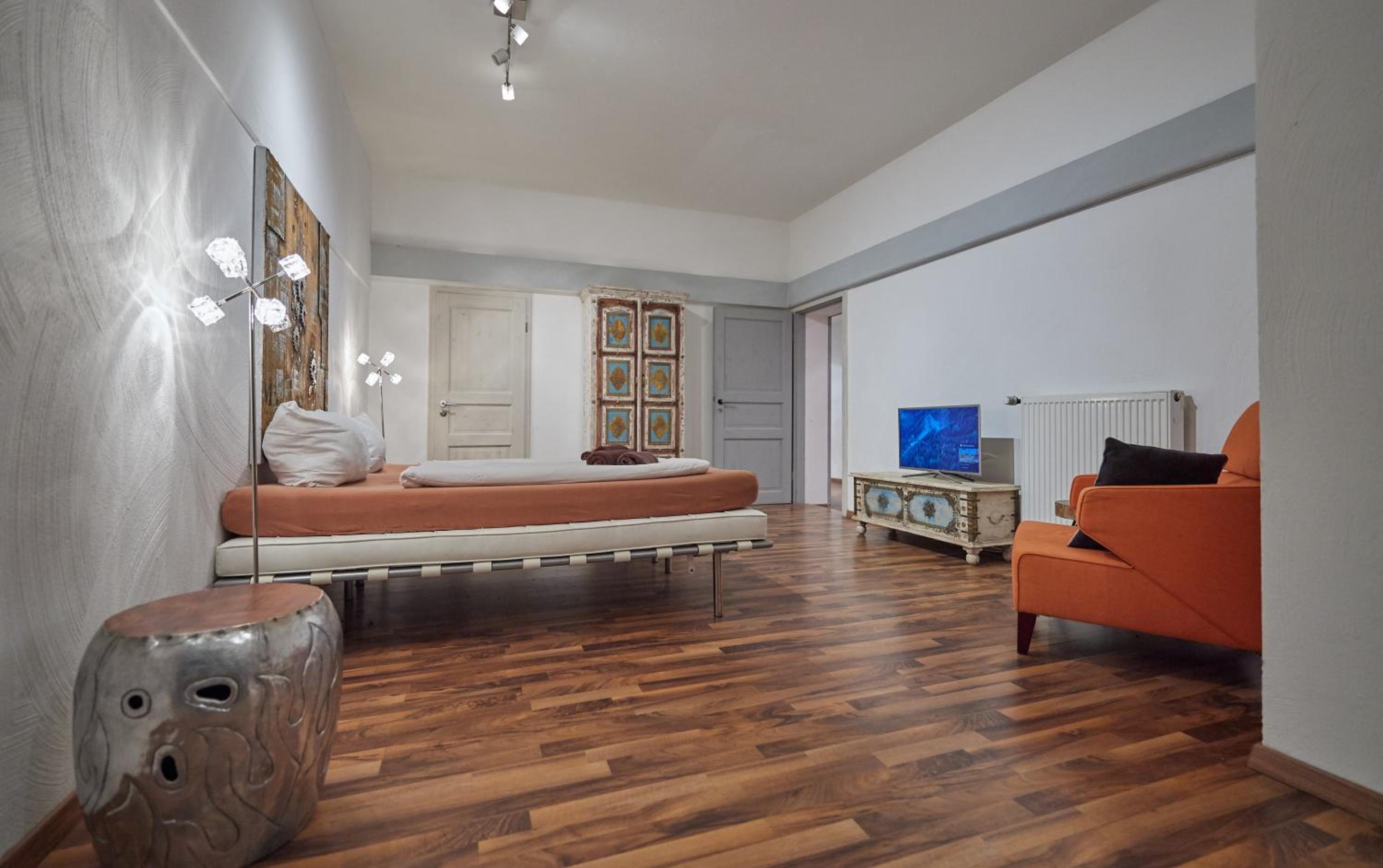 Double Room - Photo 8