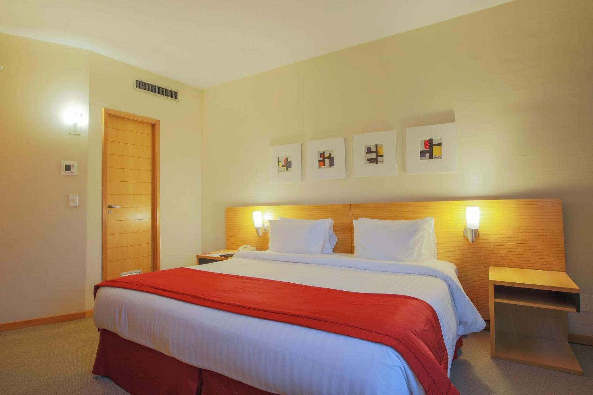 Standard  Double Room - Photo 2