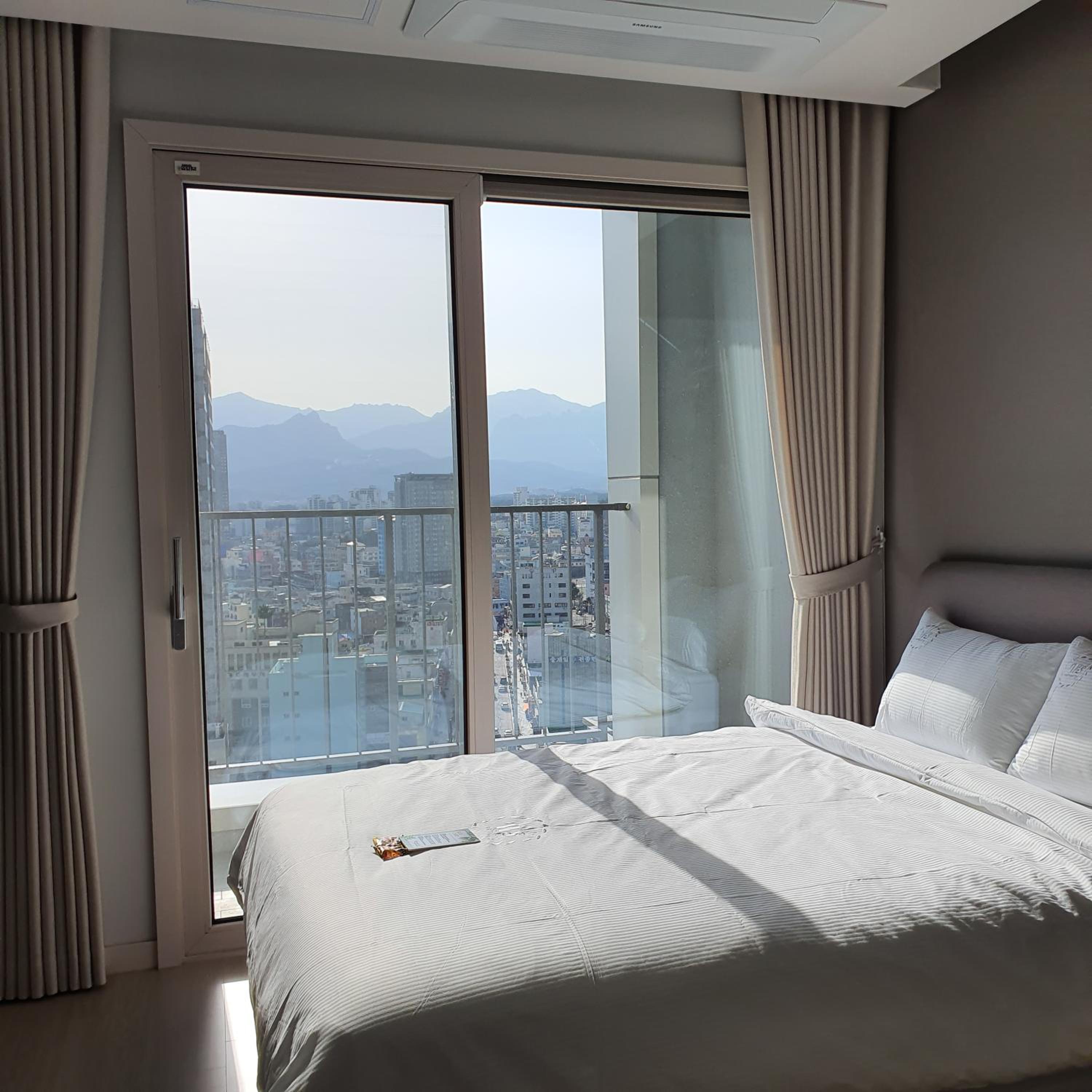 Double Room with Mountain View - Photo 2