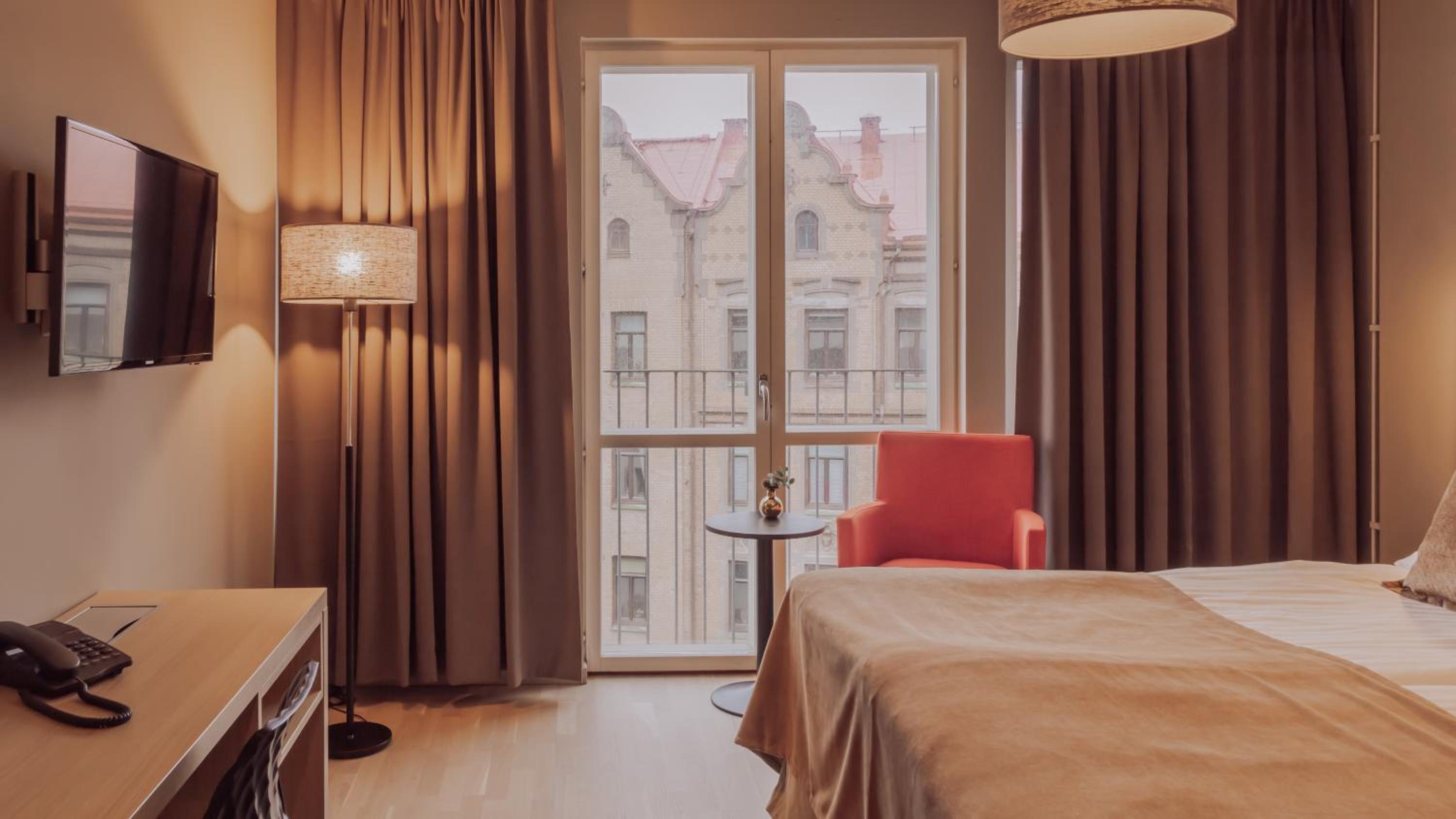 Standard Twin Room - Photo 3