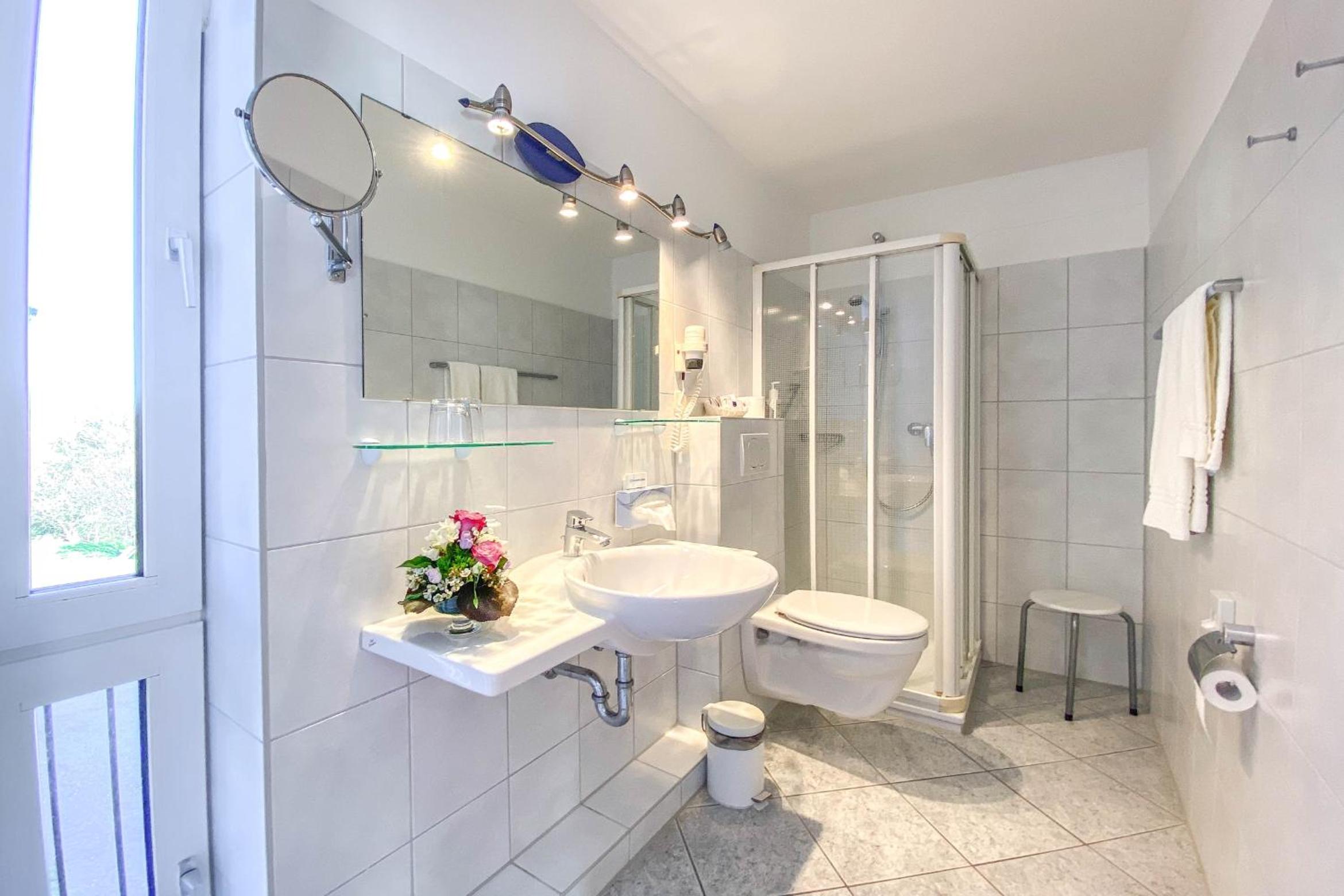 Large Double Room photo 3