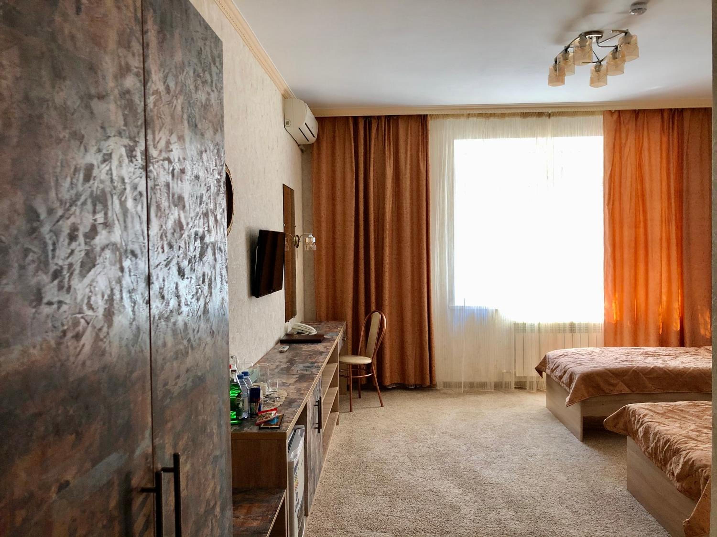Large Twin Room