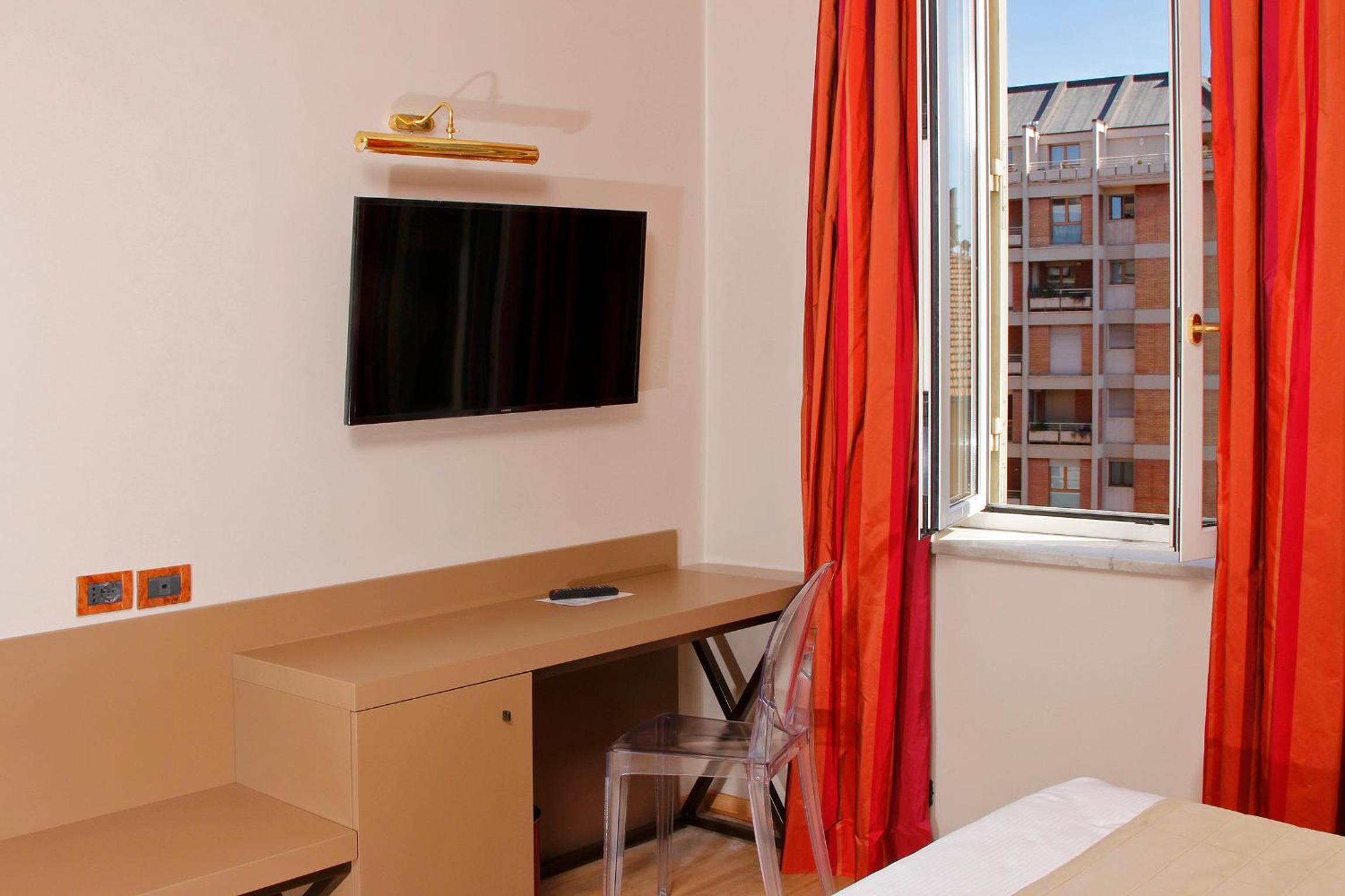 Superior Quadruple Room photo 3