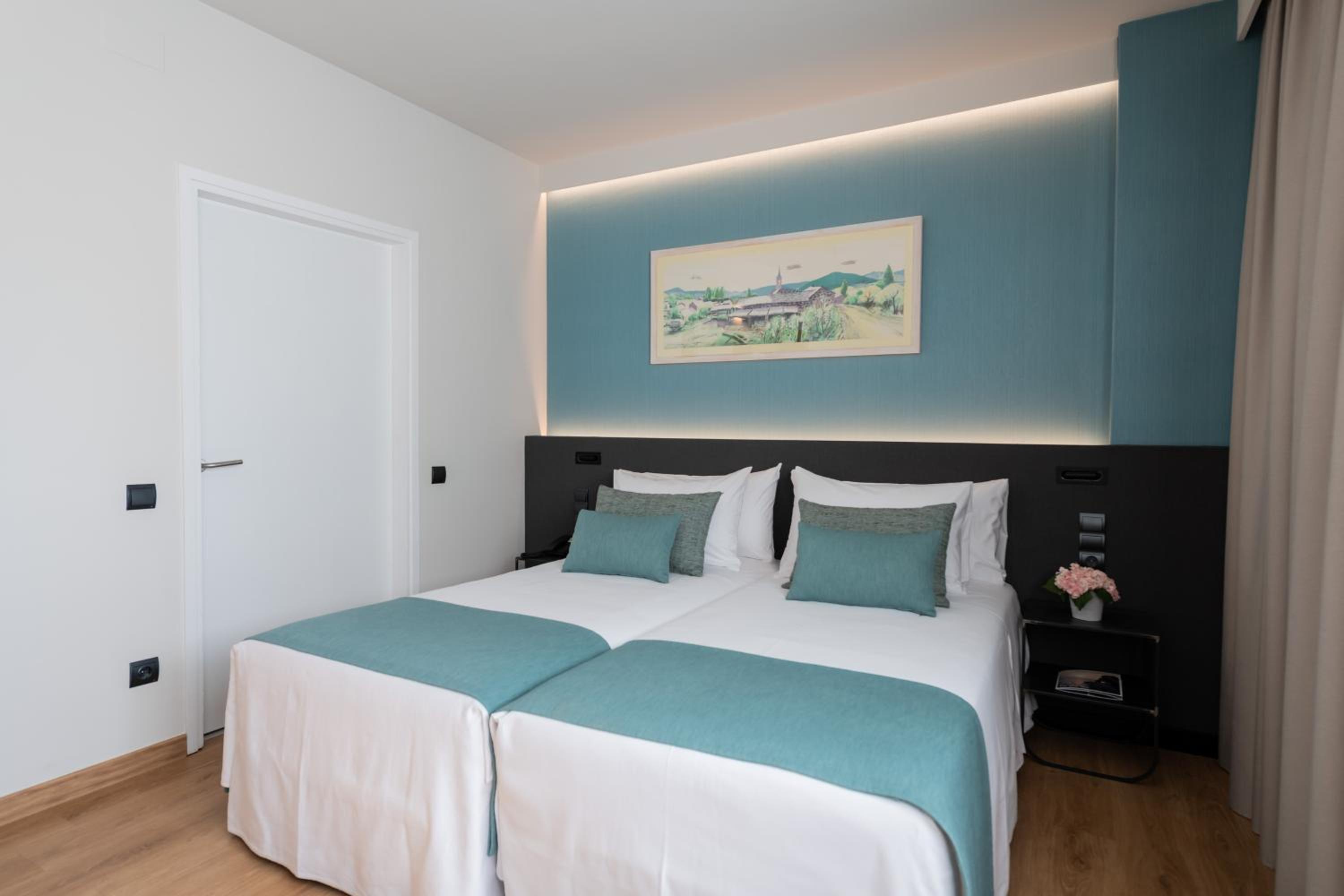 Aparthotel Atenea Barcelona — photo 70