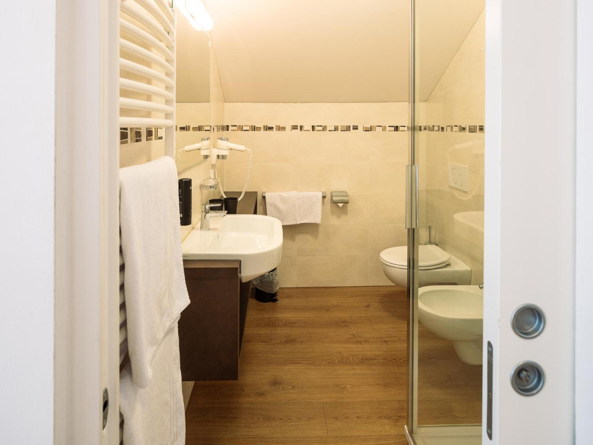 Quadruple Room photo 3