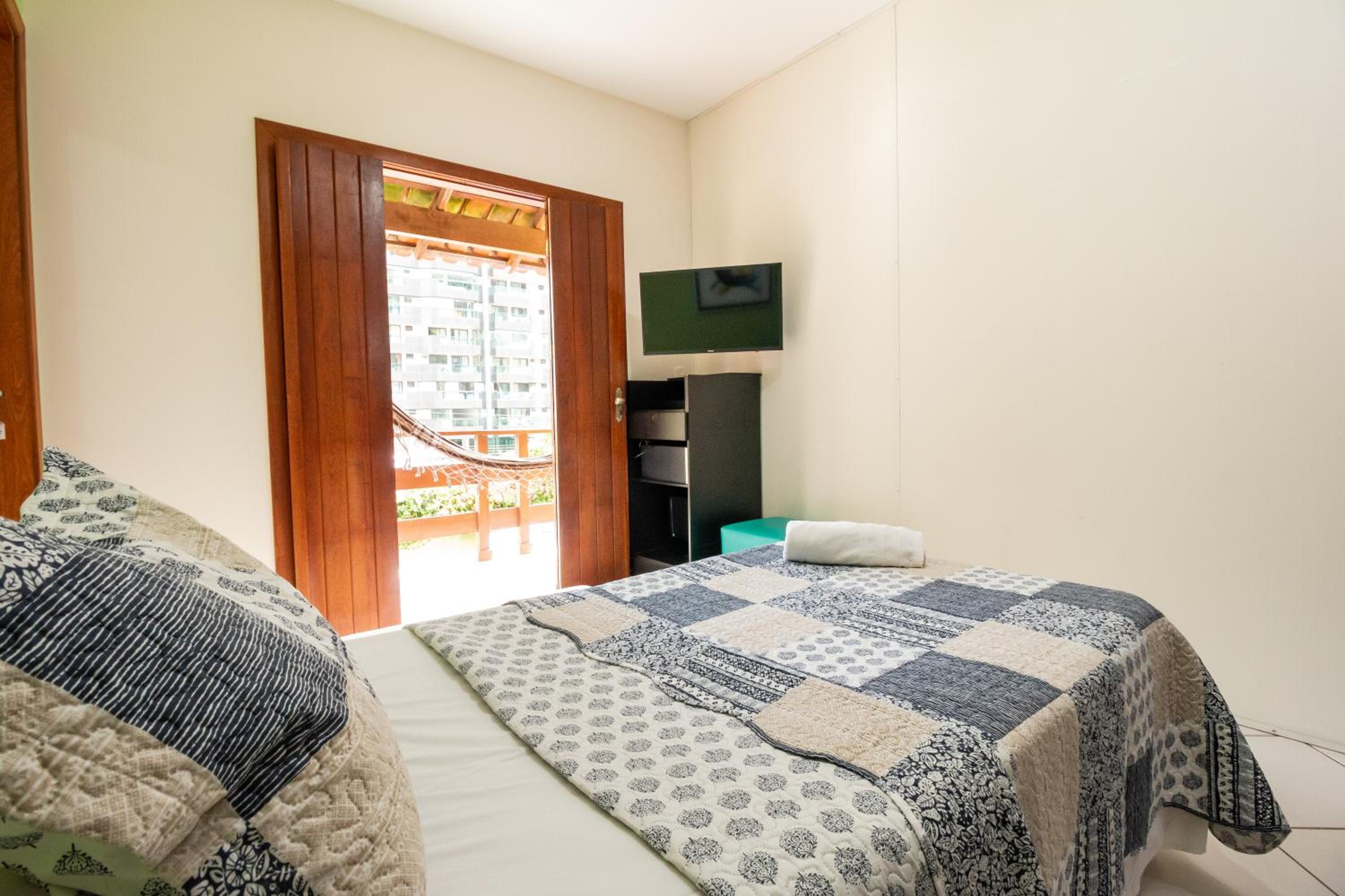 QUARTO DUPLO COM VARANDA (1 ADULTO + 1 CRIANÇA) photo 1