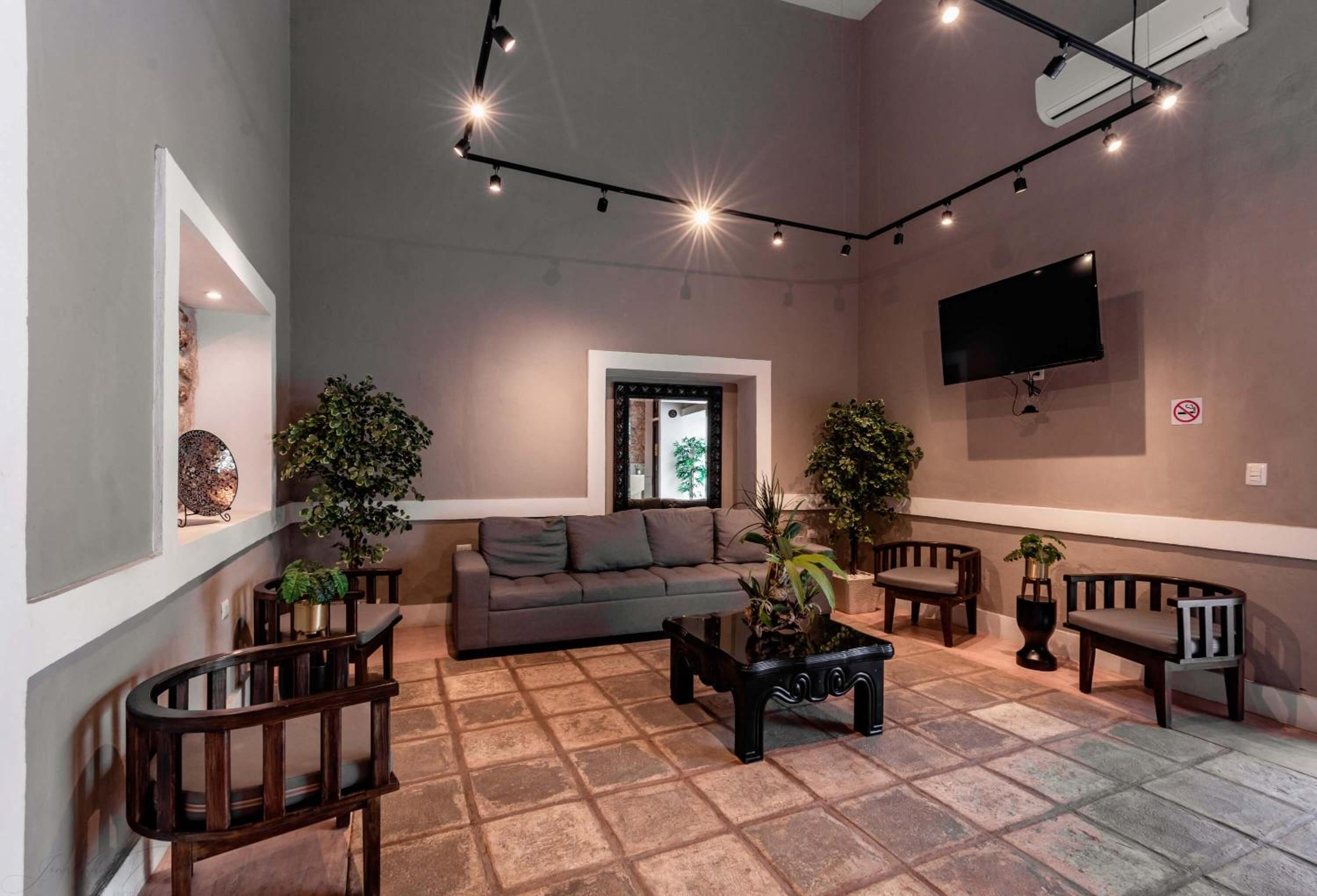 Deluxe Family Room - Photo 5