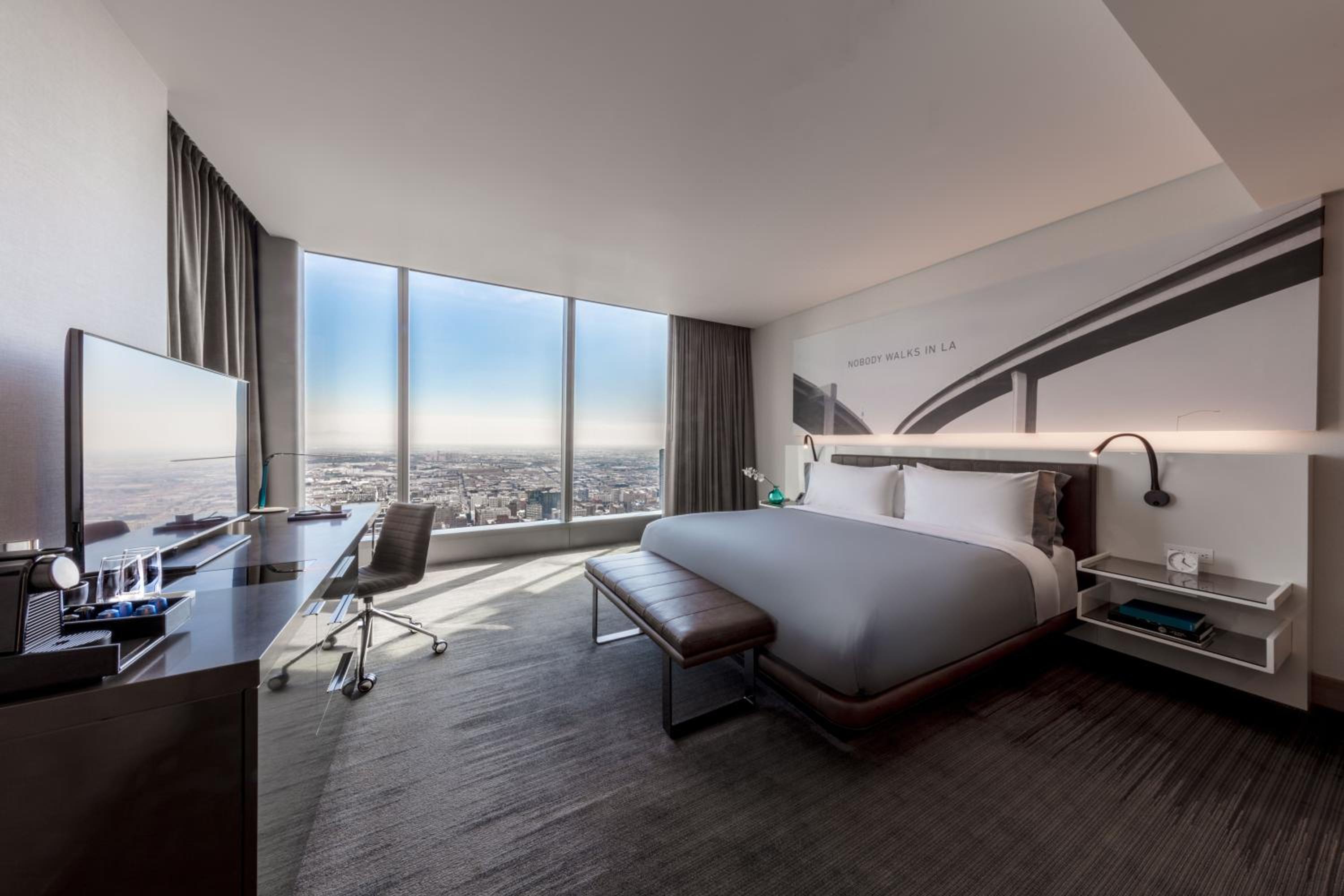 Premium Room - Photo 6