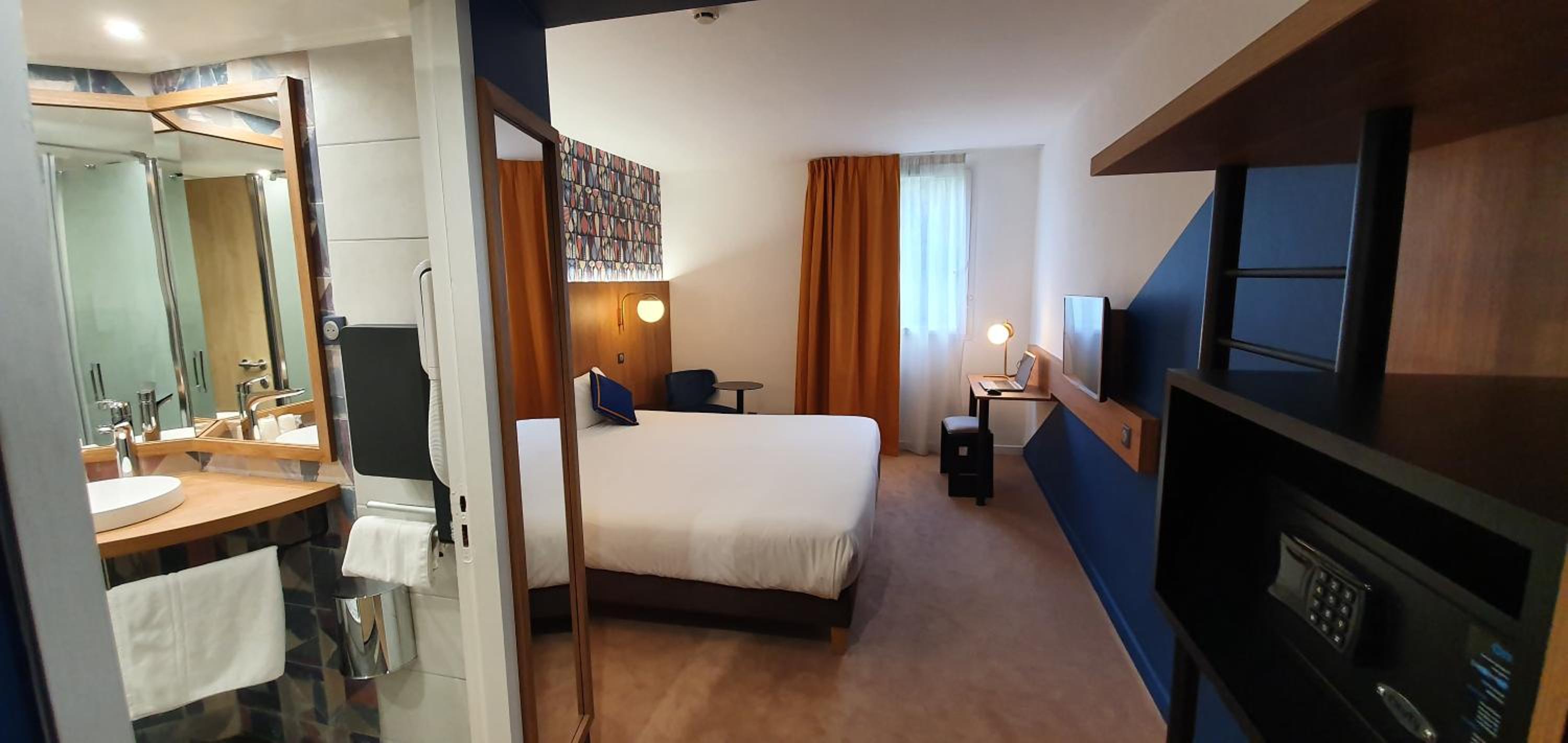 Double Room - Photo 5