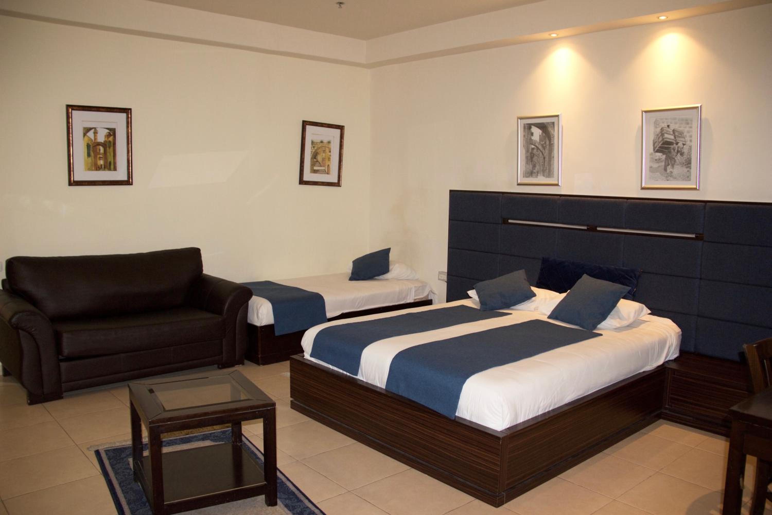 Standard Triple Room - Photo 1