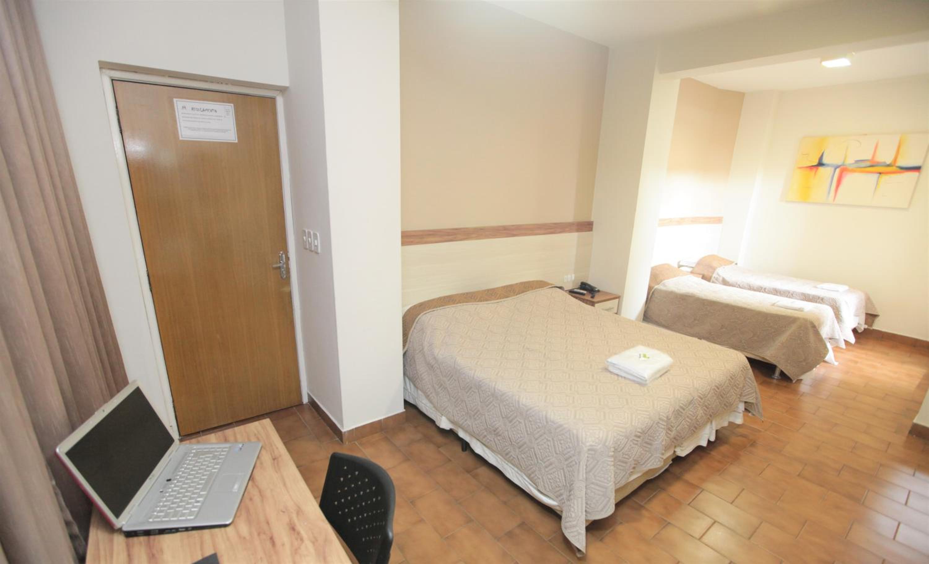 Superior Quadruple Room - Photo 4