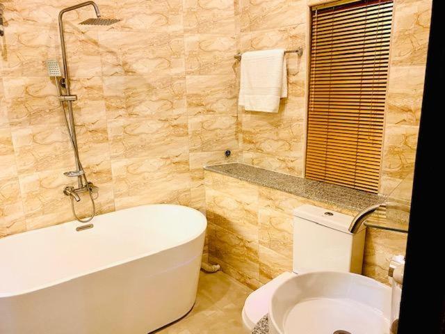 Executive Suite photo 2