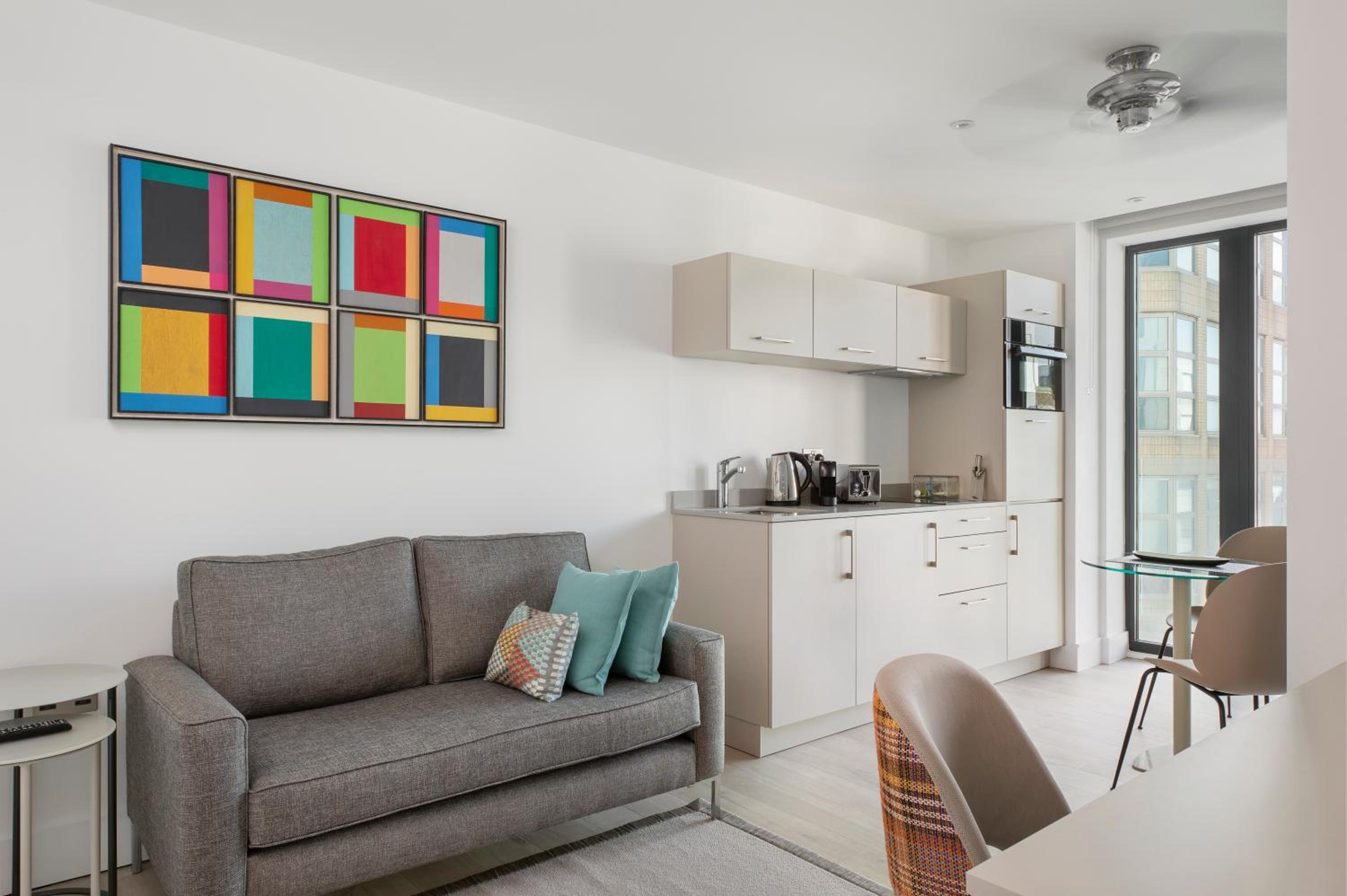 Studio Suite - Photo 9