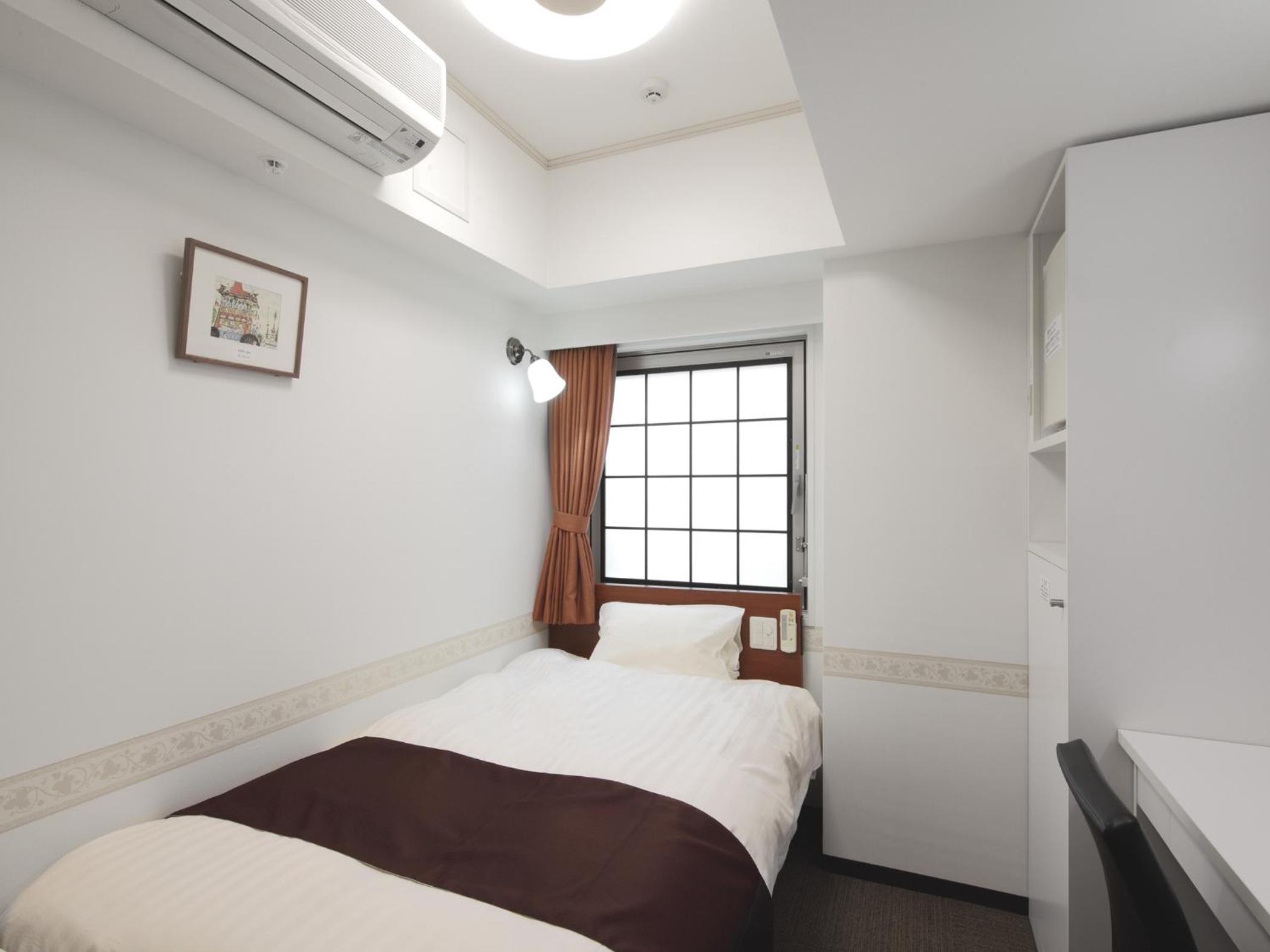 Economy Single Room - Non-Smoking