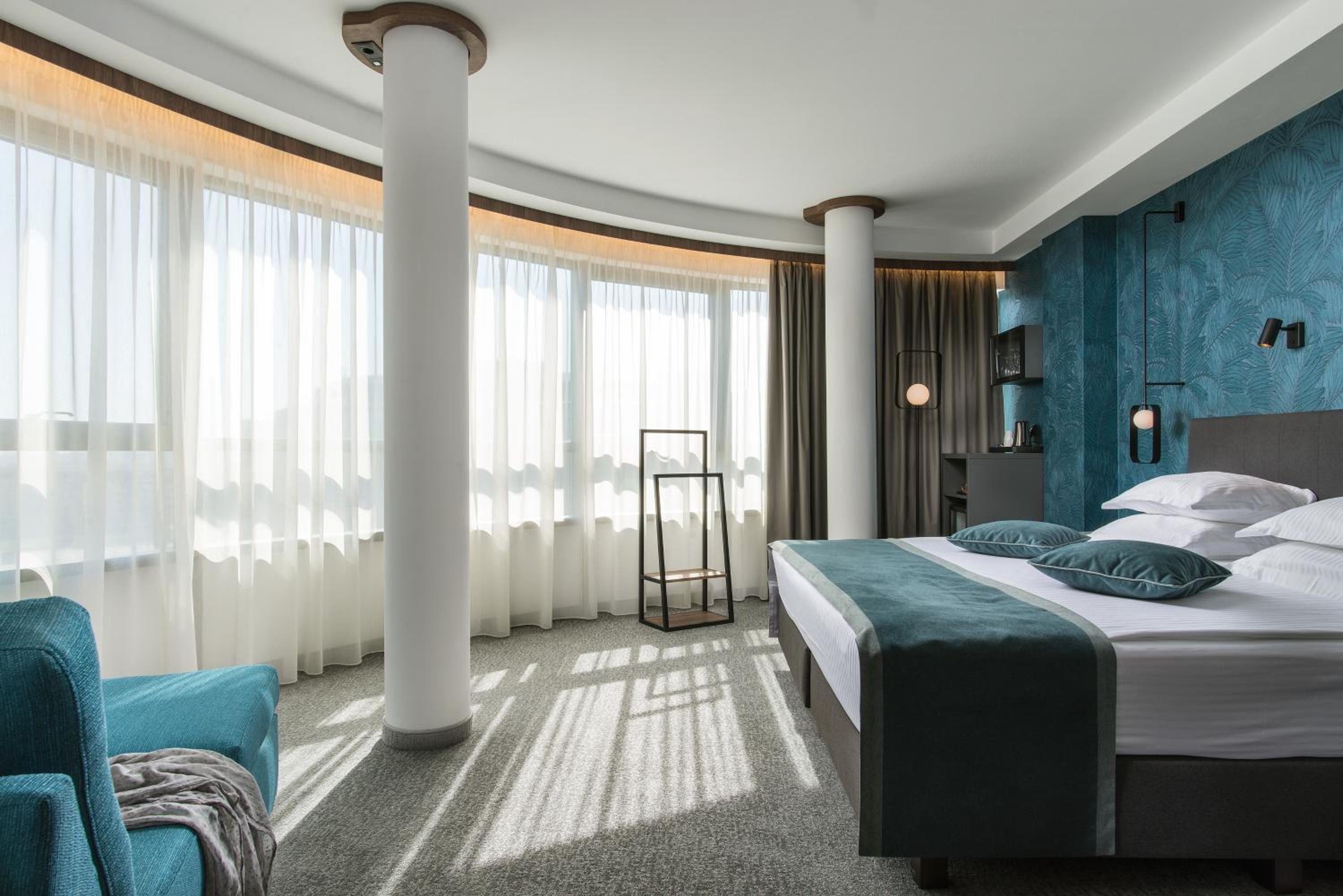  Panoramic Superior room - Photo 12