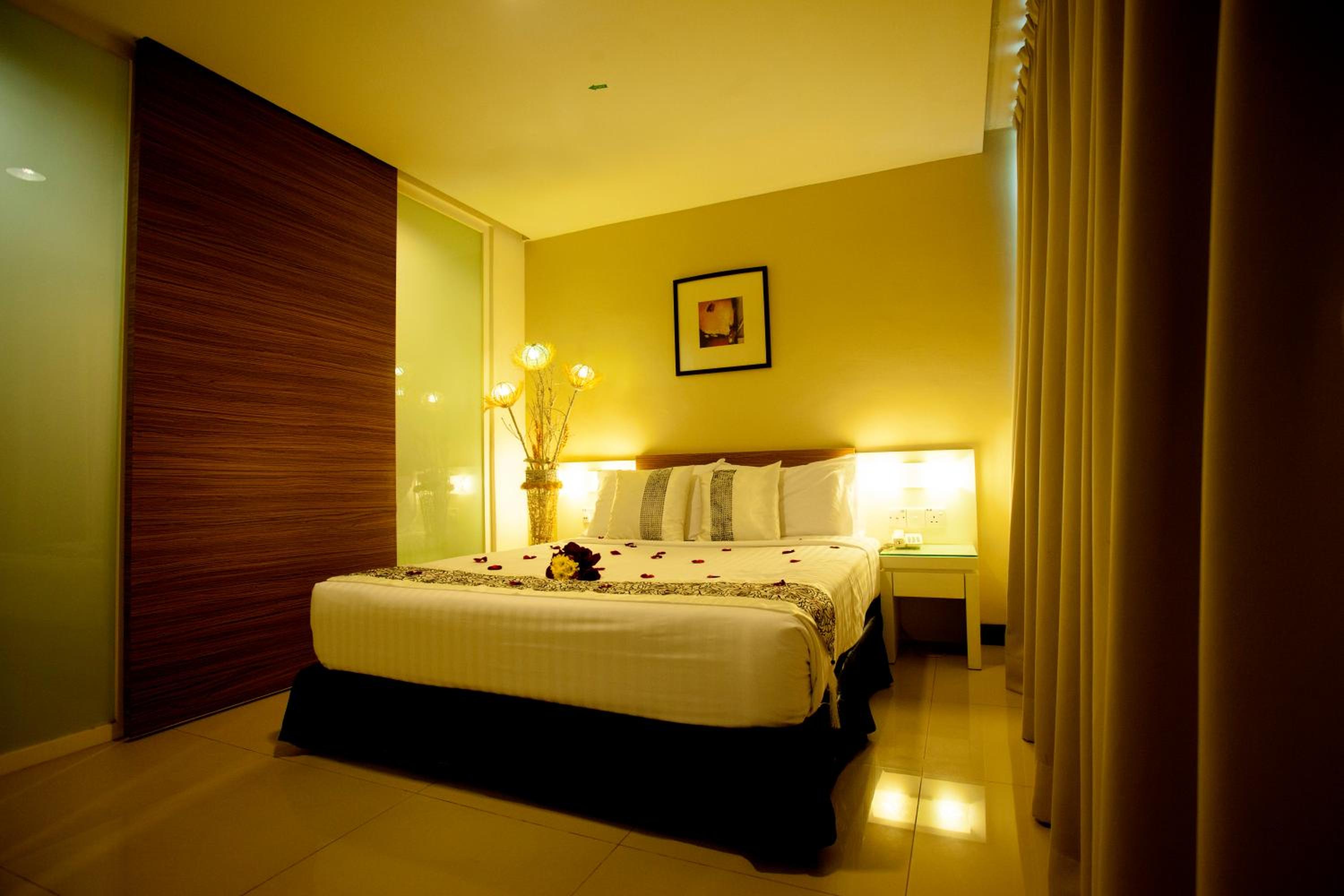 Superior Queen Room without Window