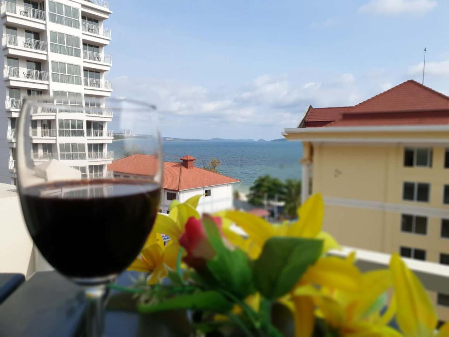 King Room with Sea View - Photo 10