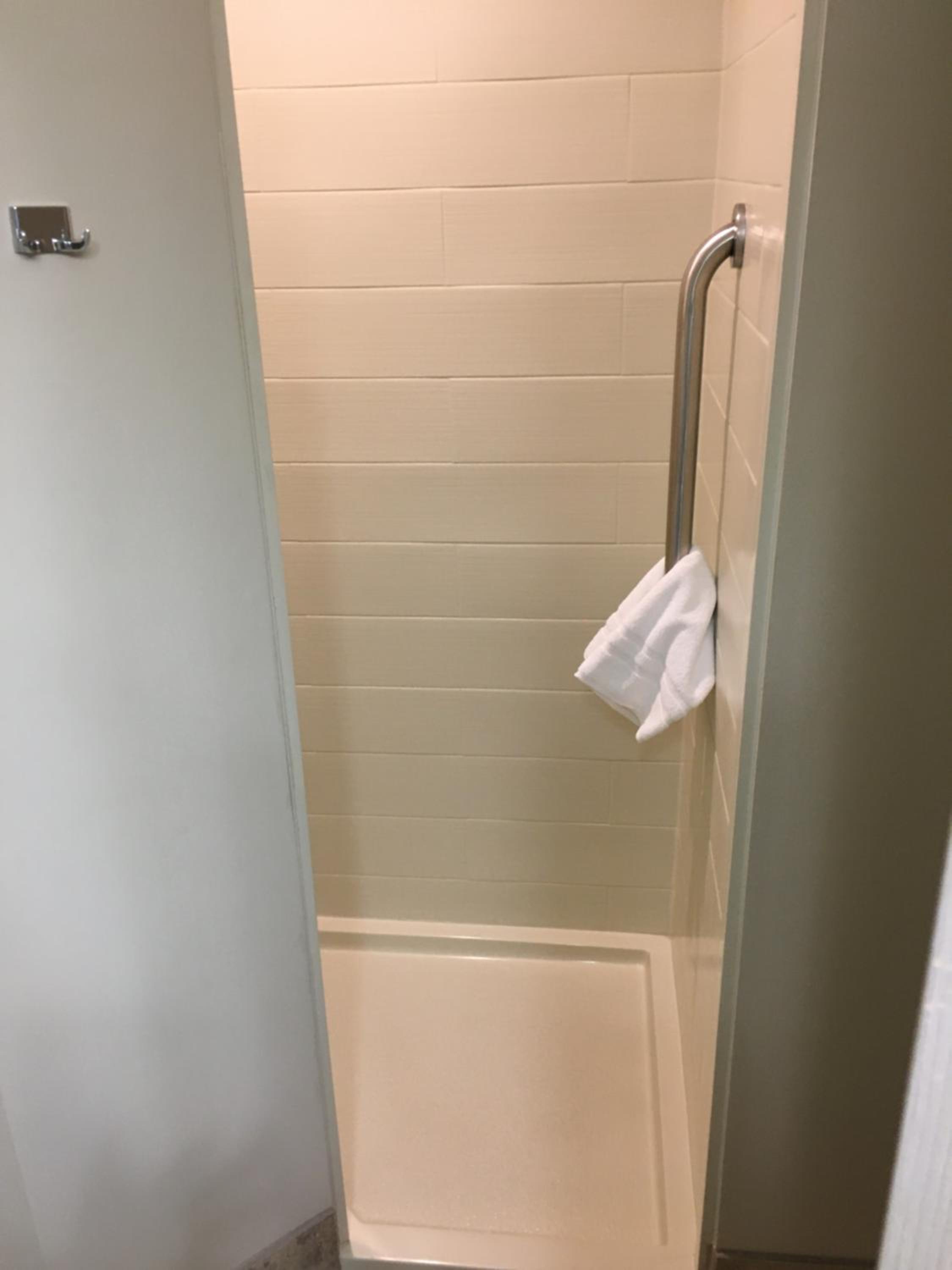 One Bedroom Deluxe King Suite - Non Smoking  - Photo 2