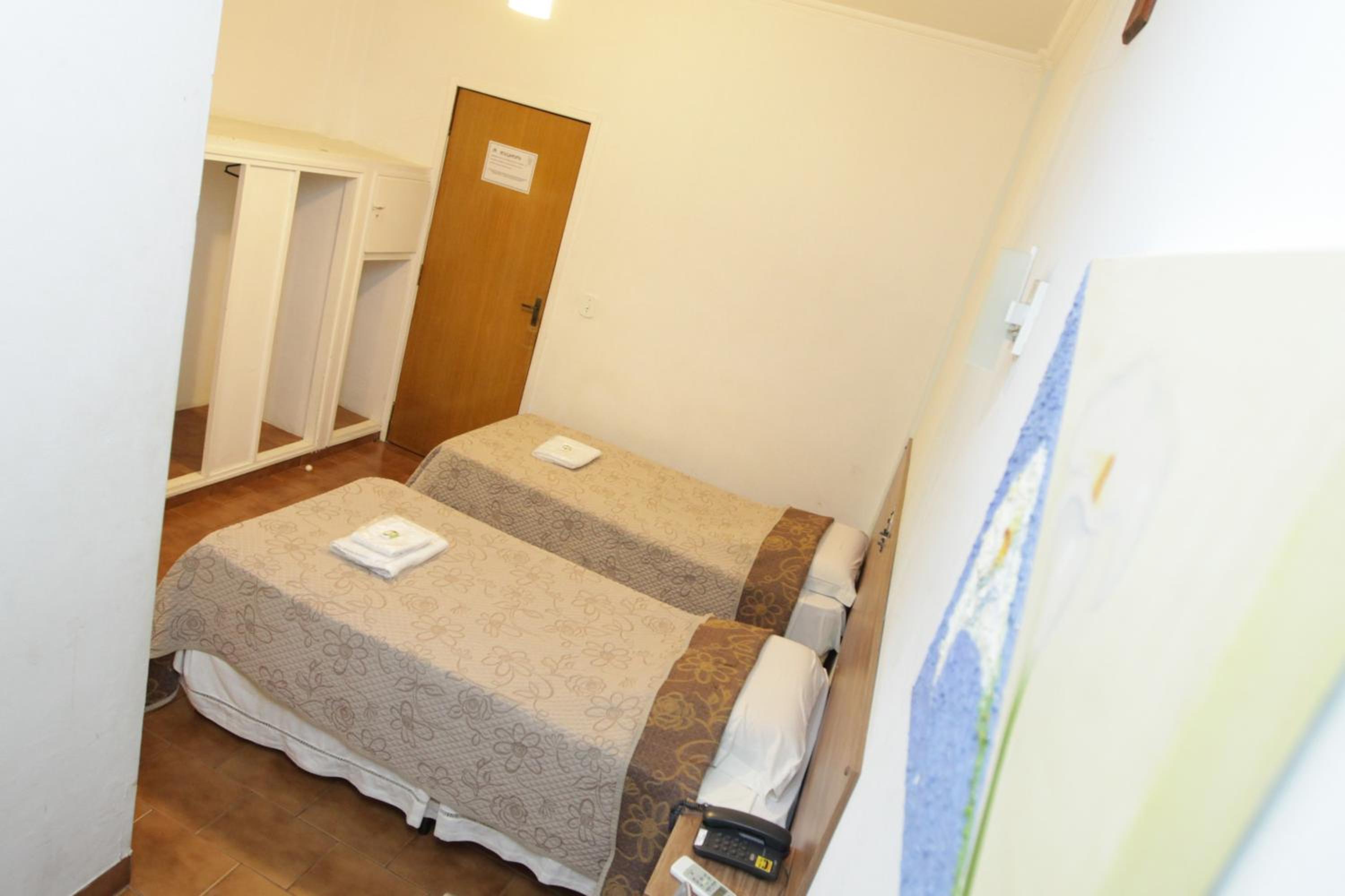 Standard Double Room photo 3