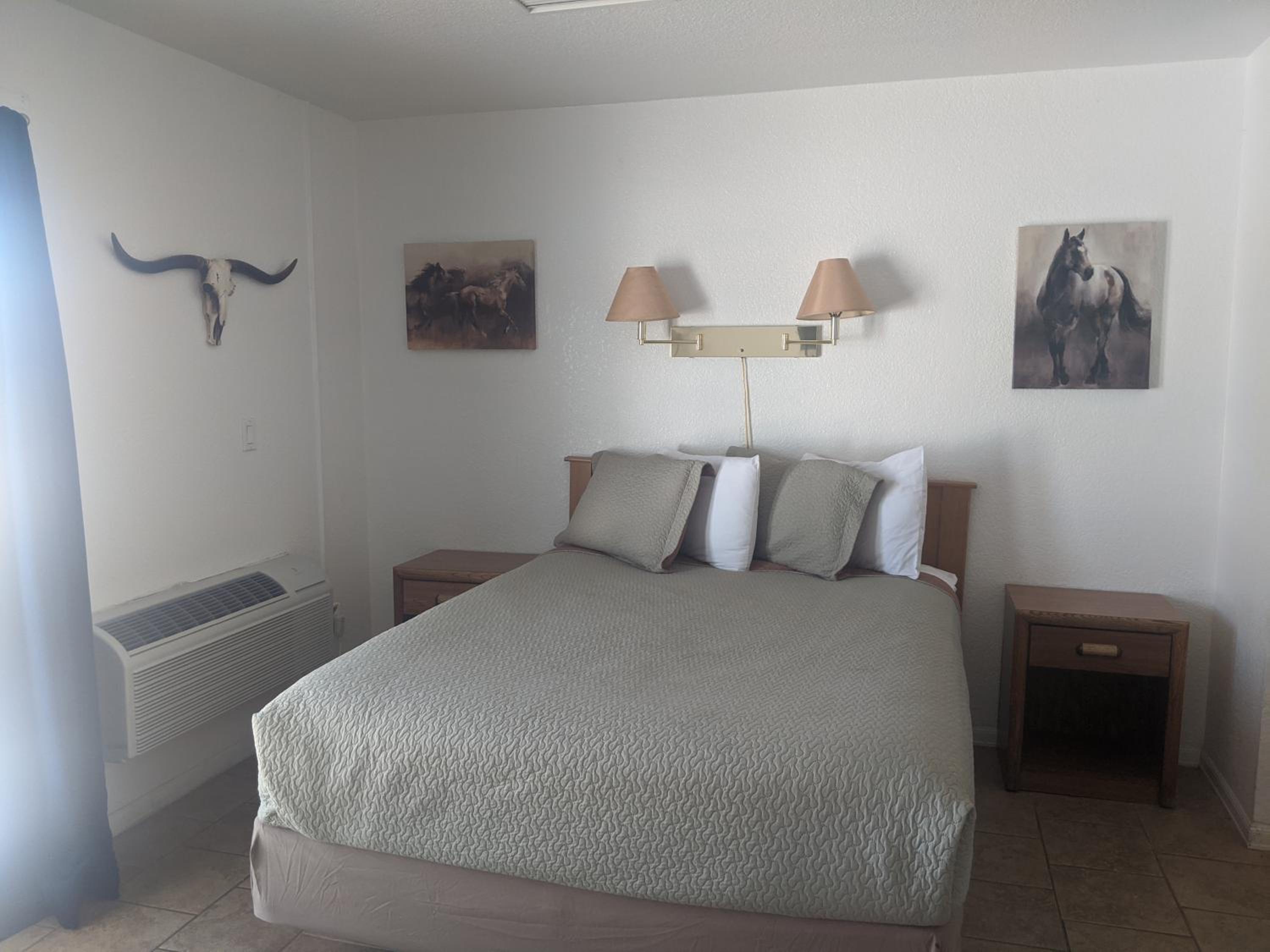 Standard Queen Room photo 2