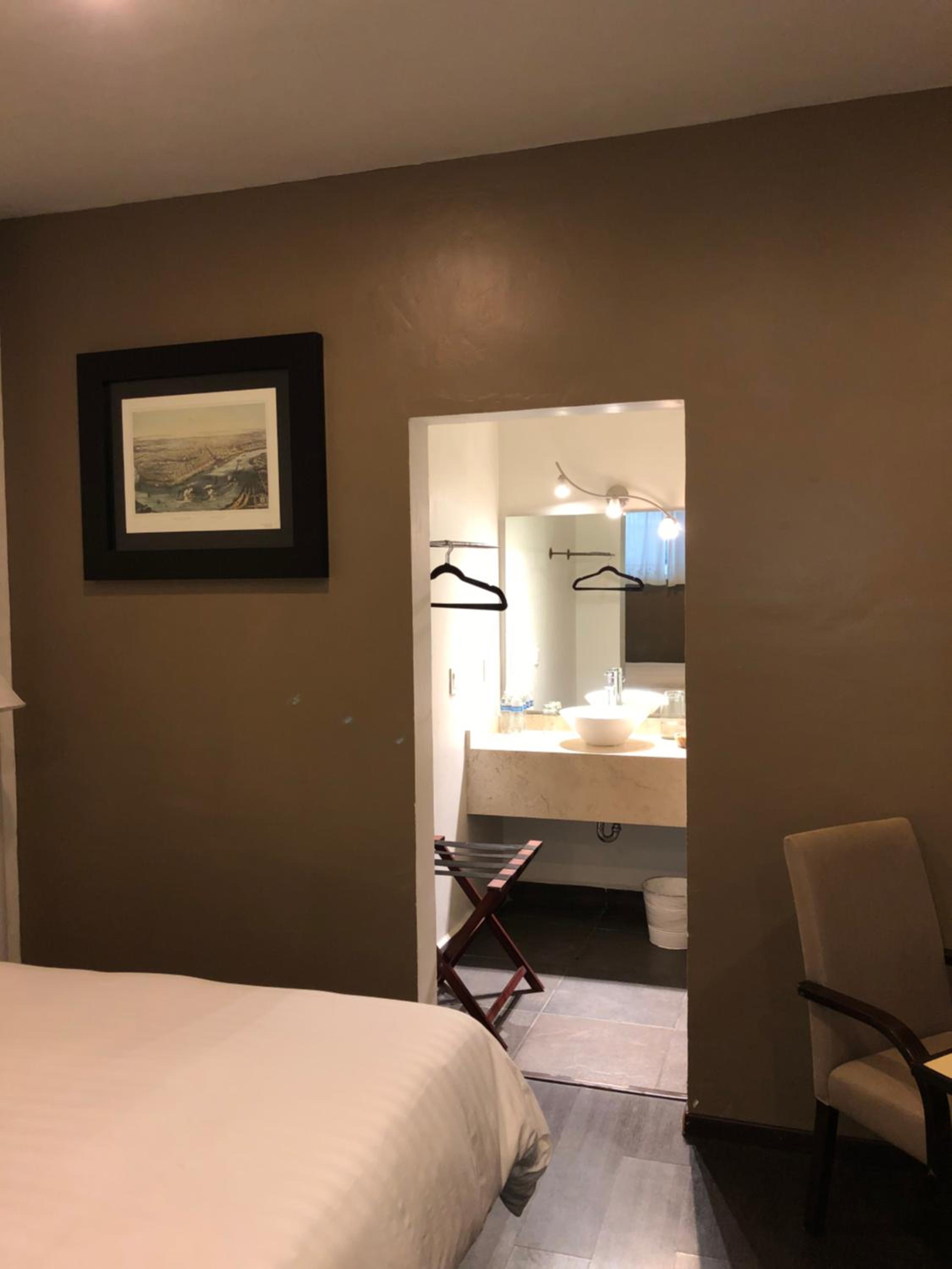 Economy Double Room photo 3