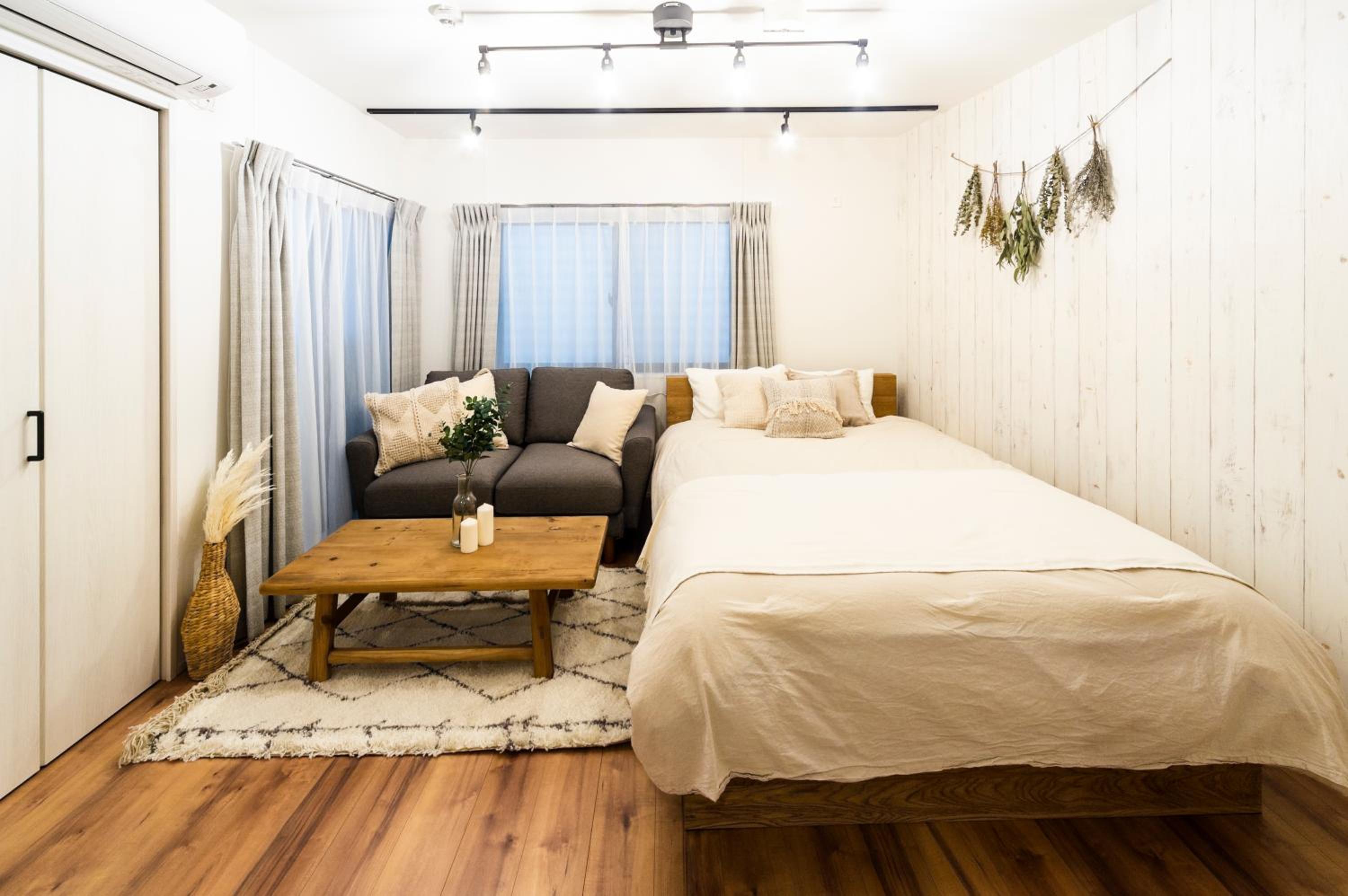 One-Bedroom Apartment 201 photo 3