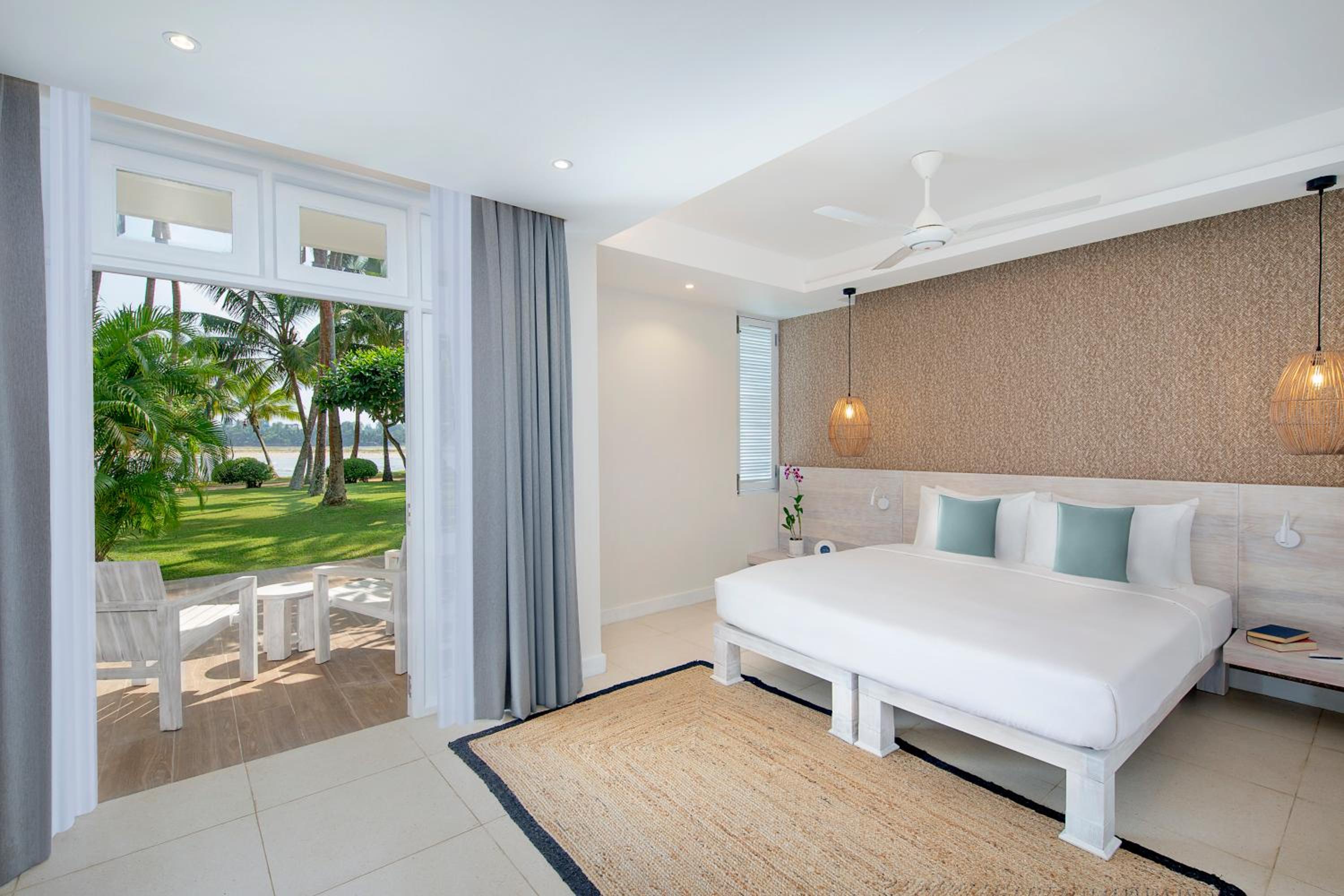Deluxe Ocean View Room - Photo 1