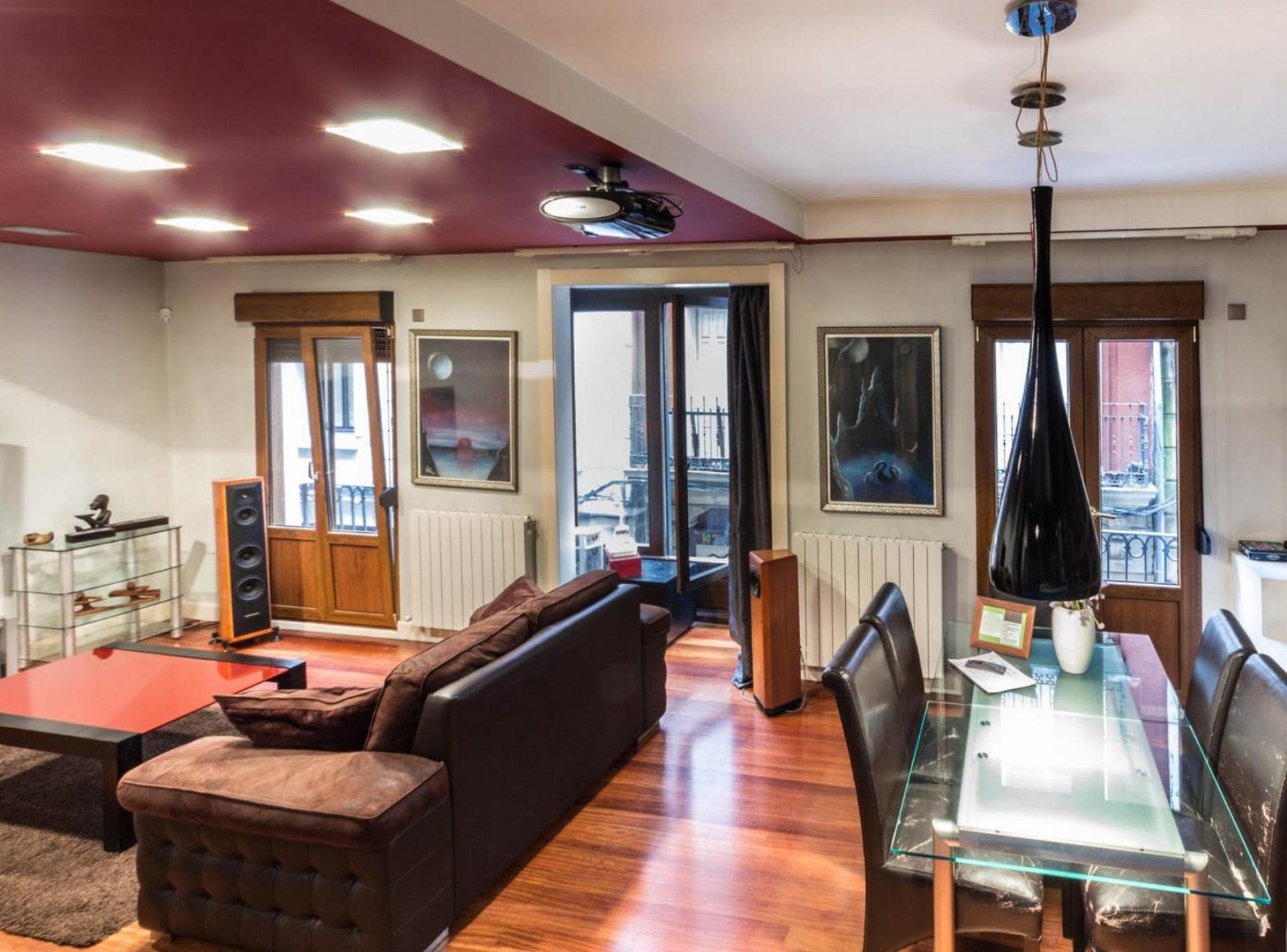 Apartment - Photo 1