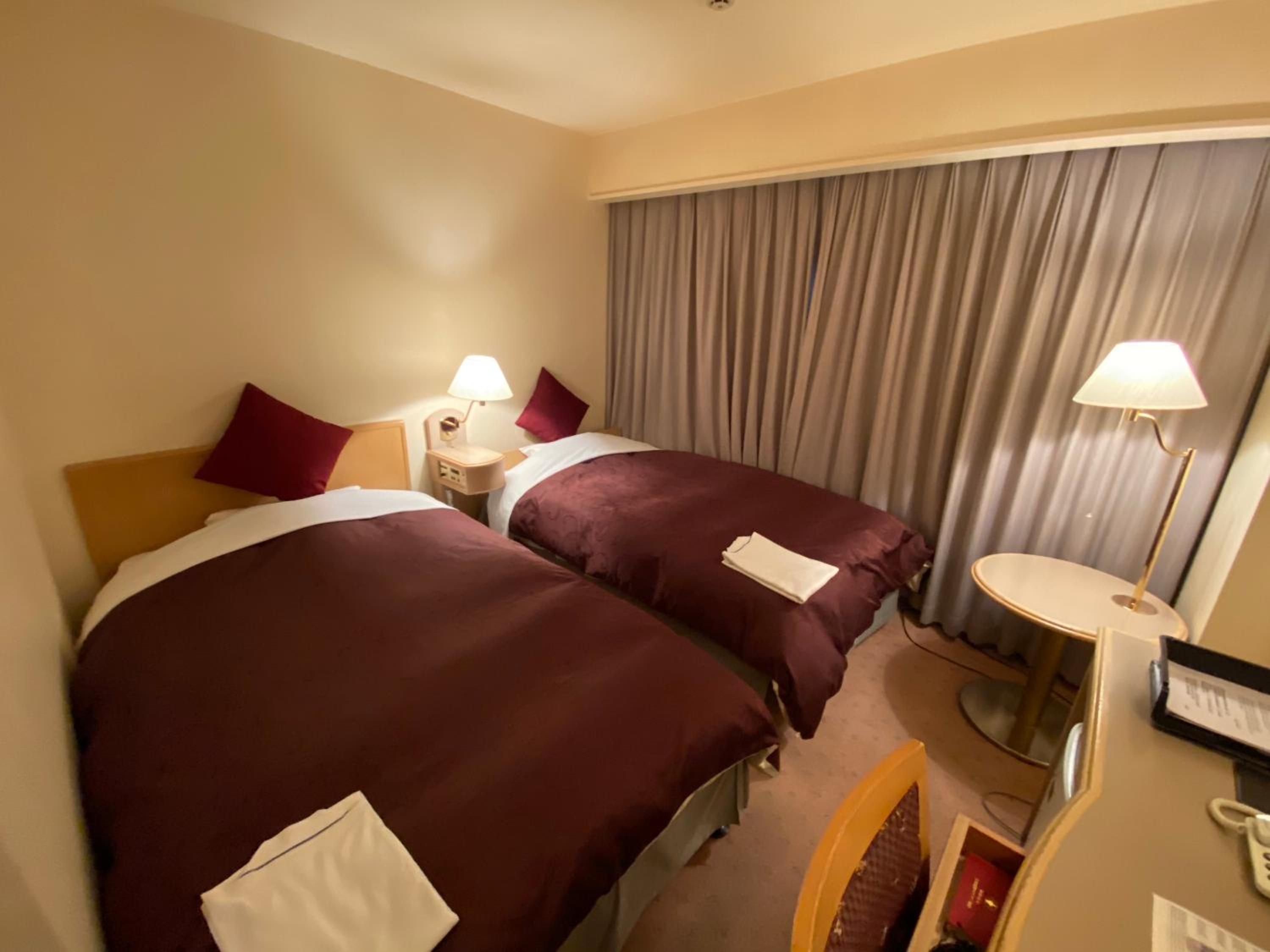 Economy Twin Room - Non-Smoking