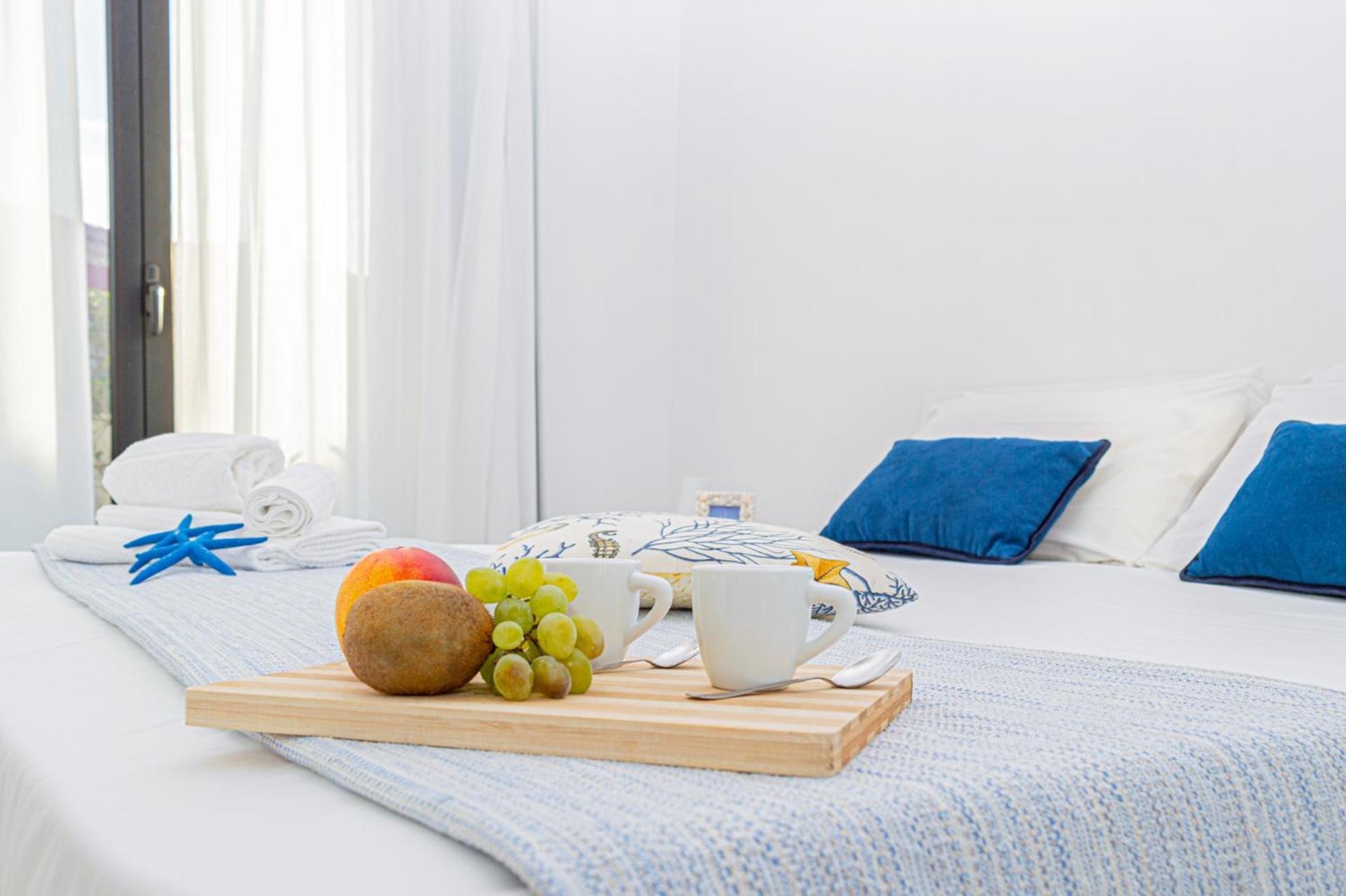 One-Bedroom Apartment - Photo 1