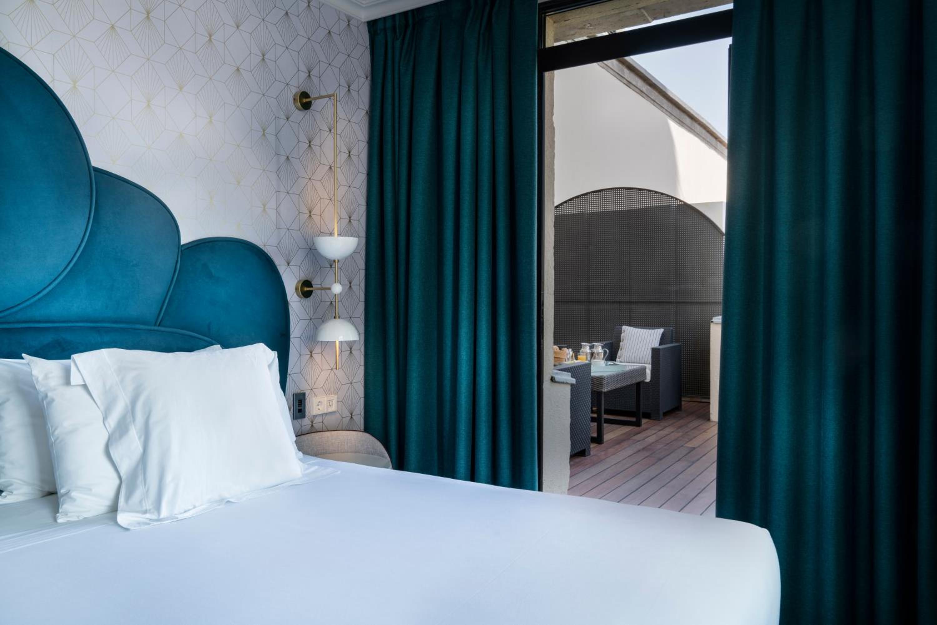 Vincci Room with Terrace