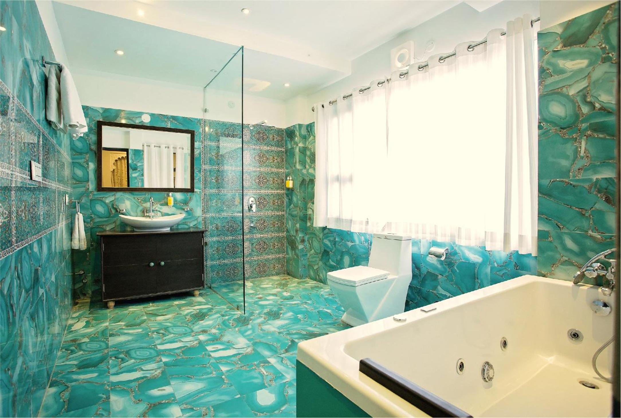 Royal Suite - Photo 2