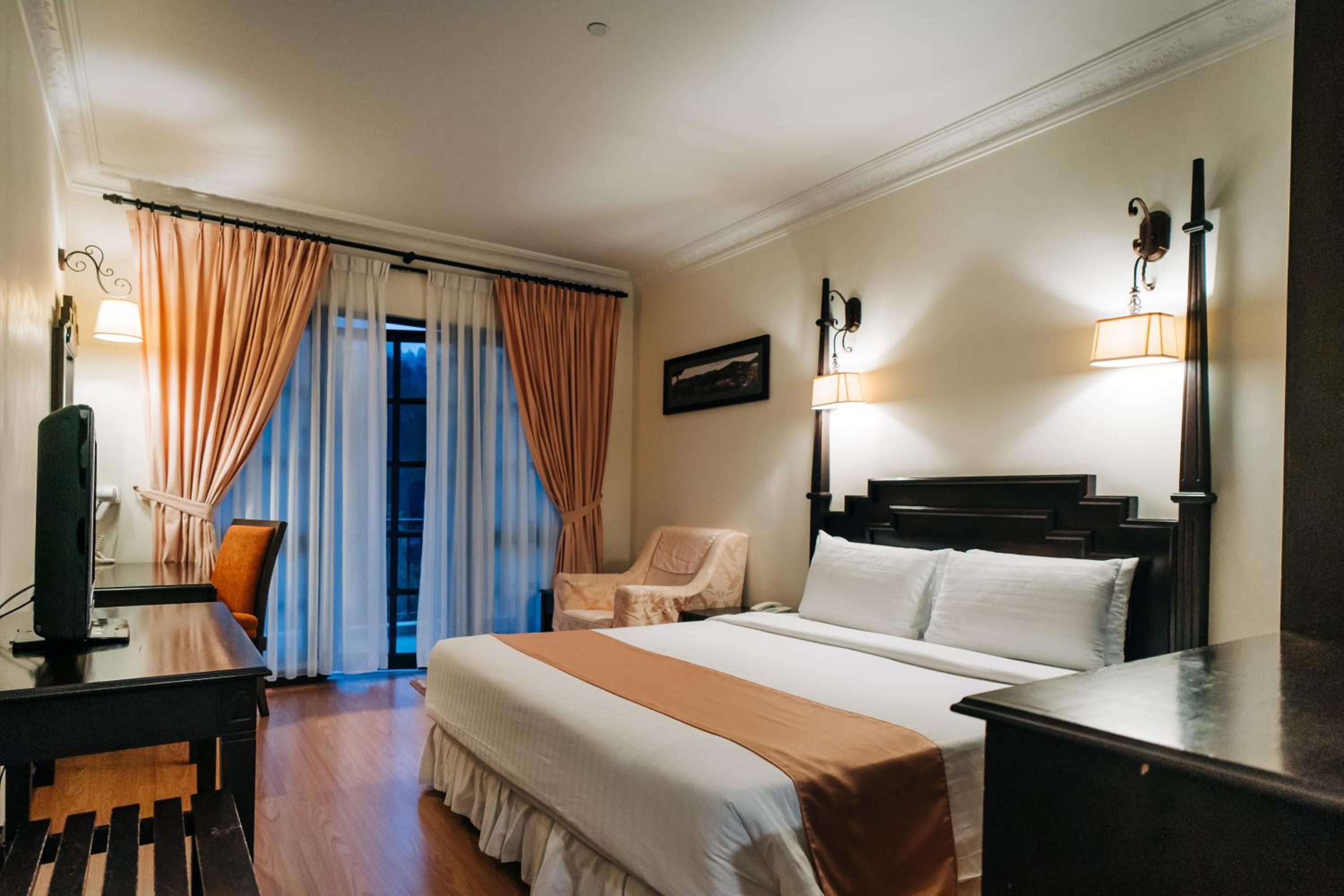 Deluxe Double Room with Balcony