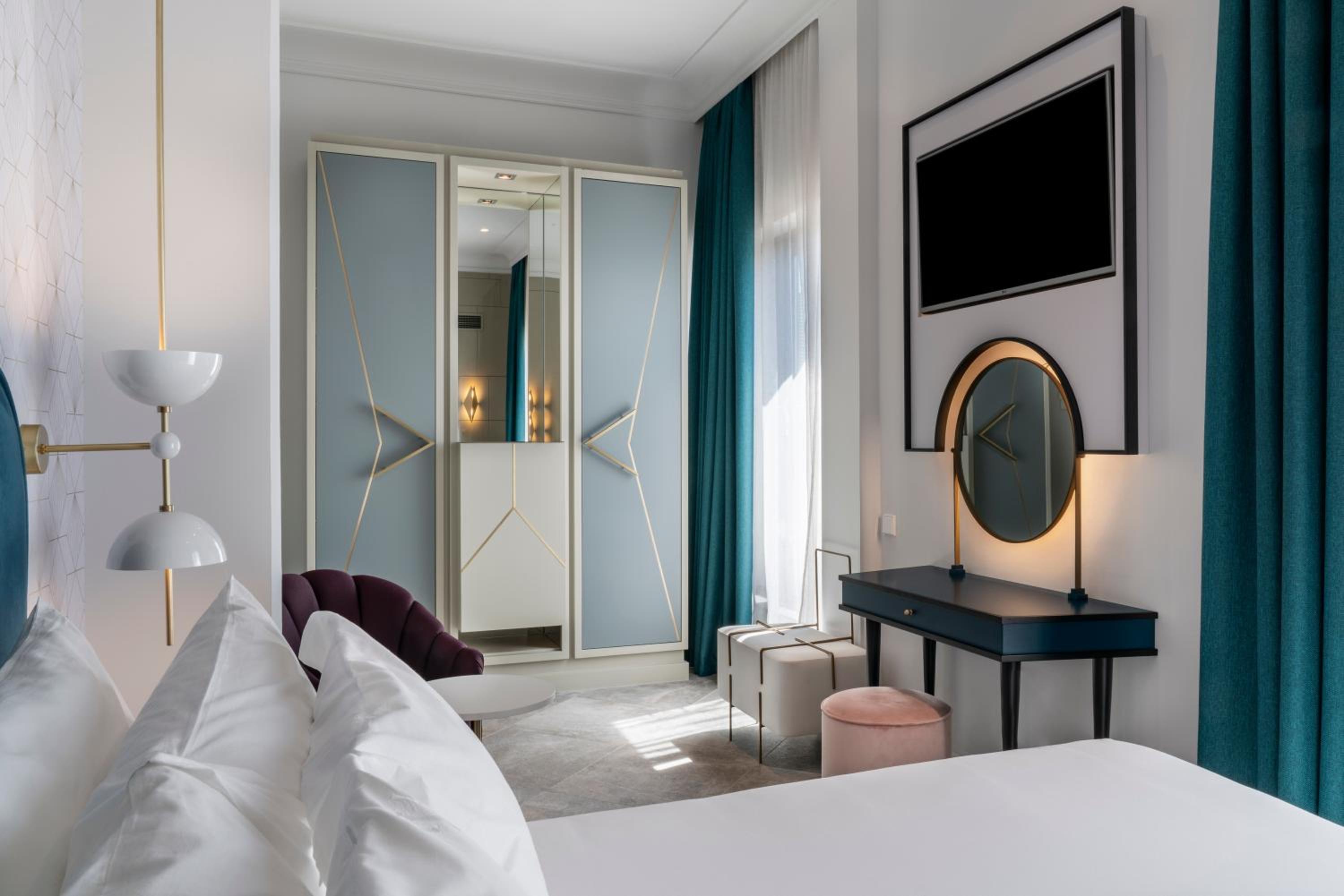 Vincci Room with Terrace thumbnail 6