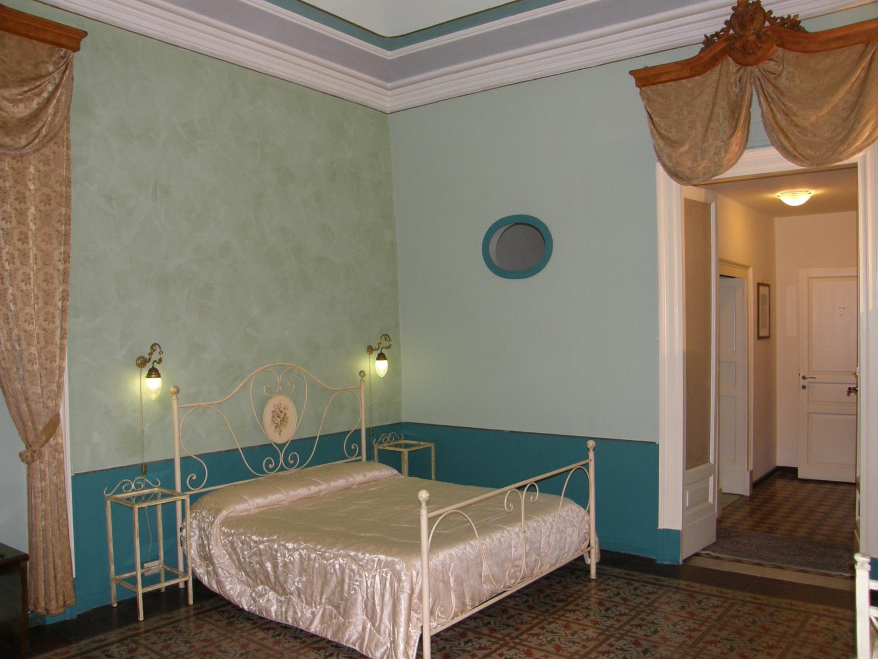 Superior Triple Room - Photo 1