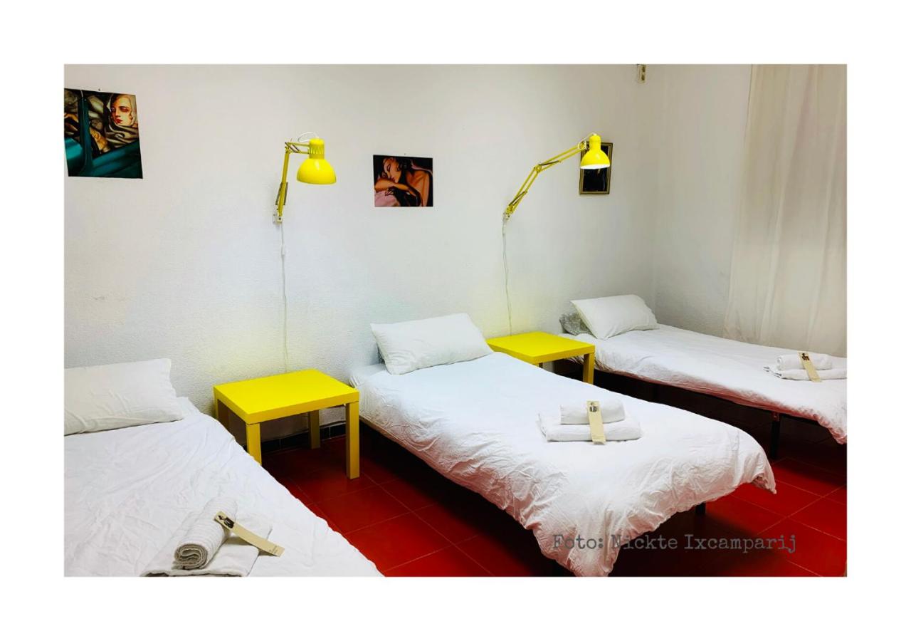 Habitación Triple Básica con Baño Compartido