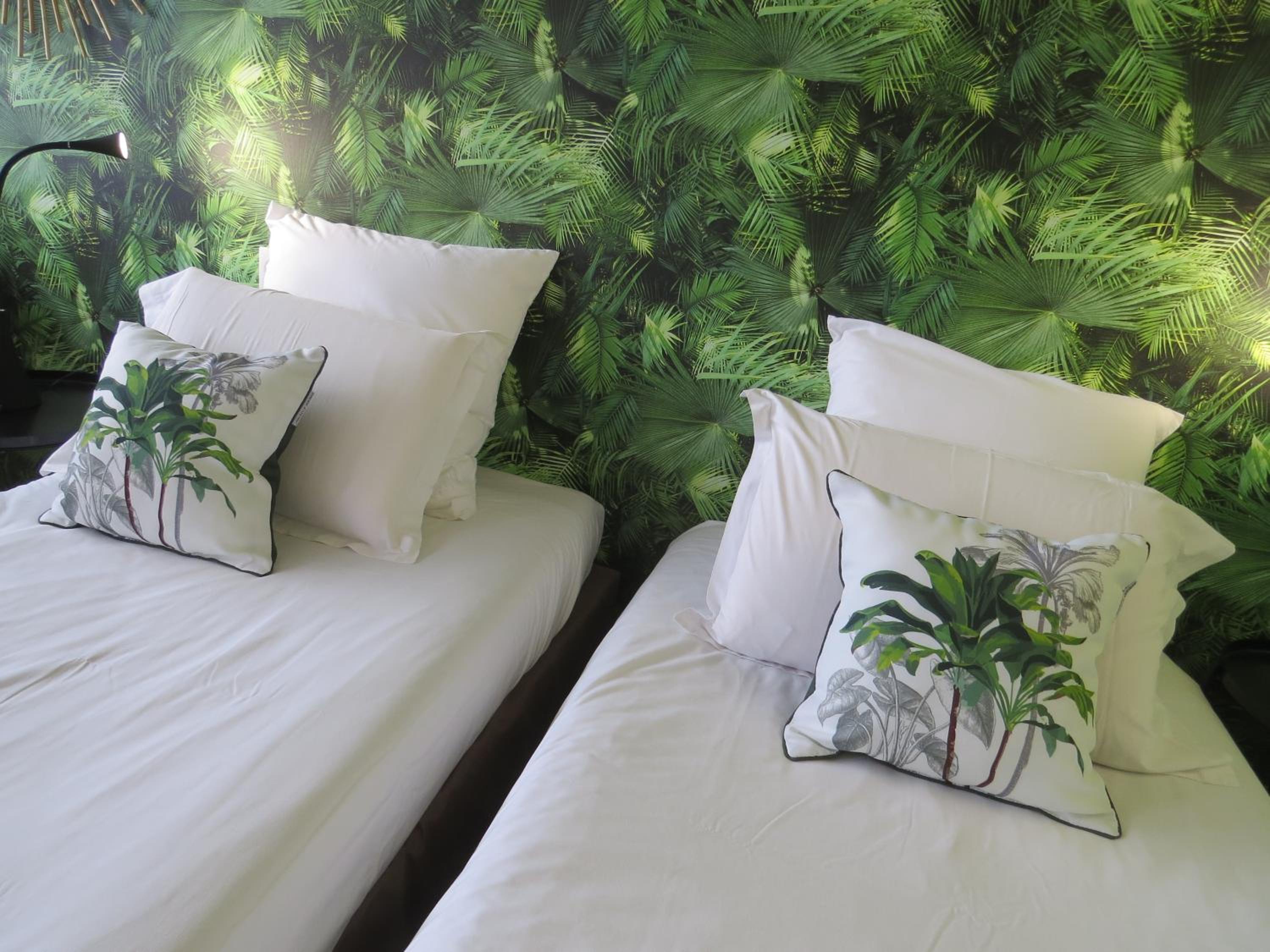 Double Room - Photo 16
