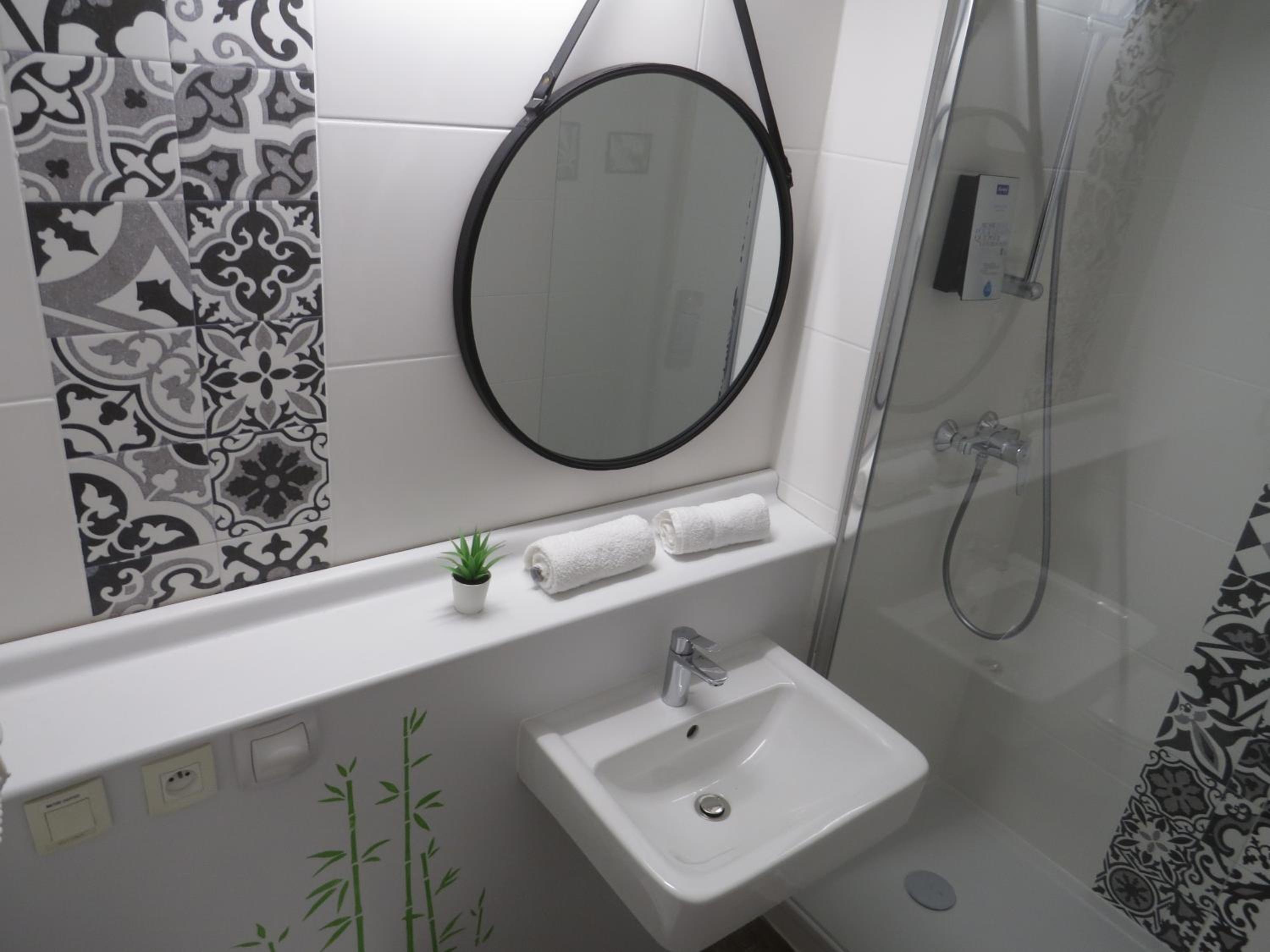 Double Room - Photo 20